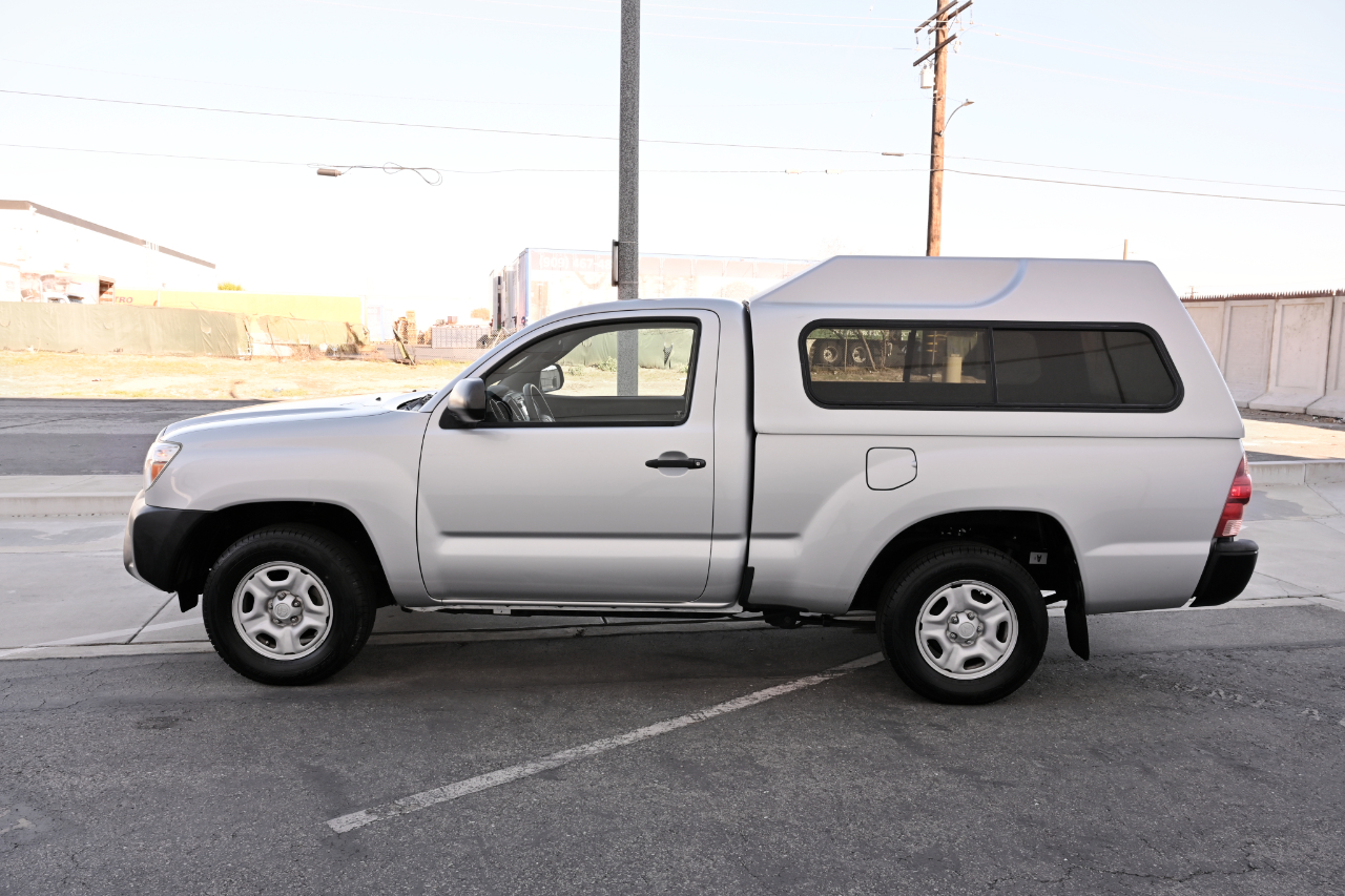 Toyota Tacoma photo 3