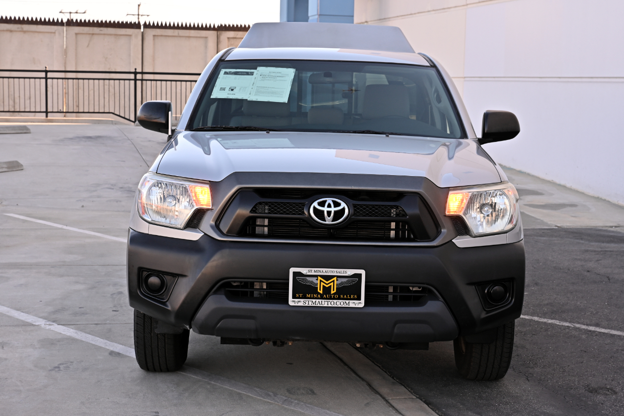 Toyota Tacoma photo 9