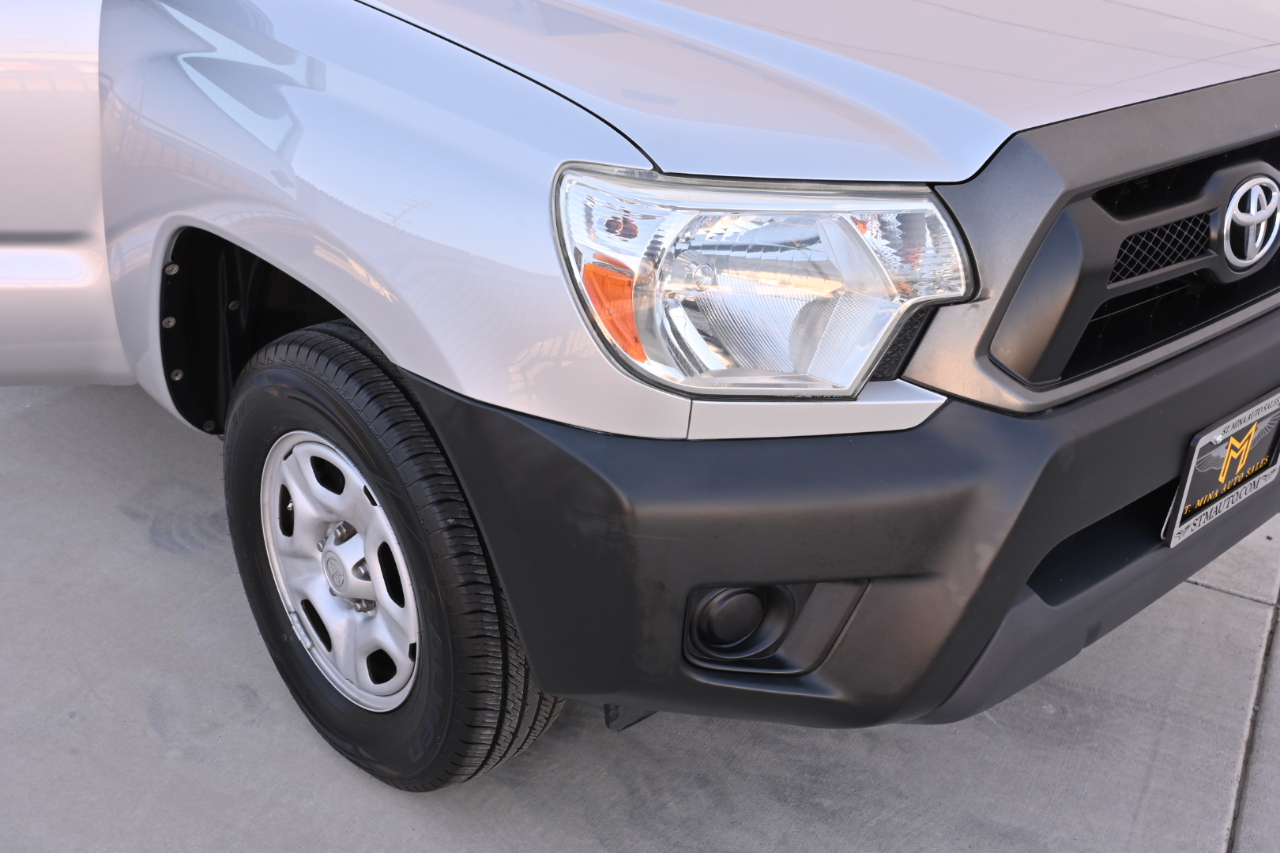 Toyota Tacoma photo 22