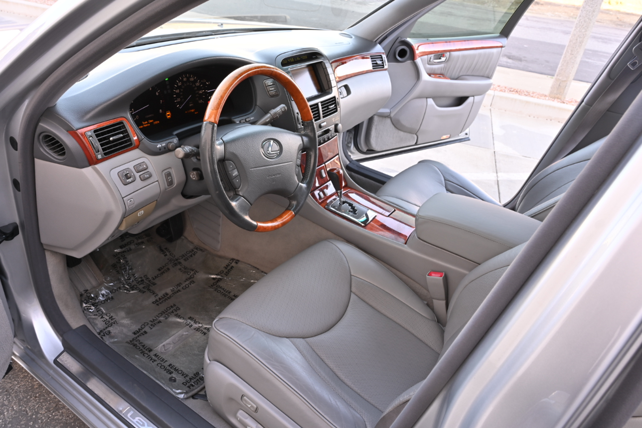 Lexus LS photo 10