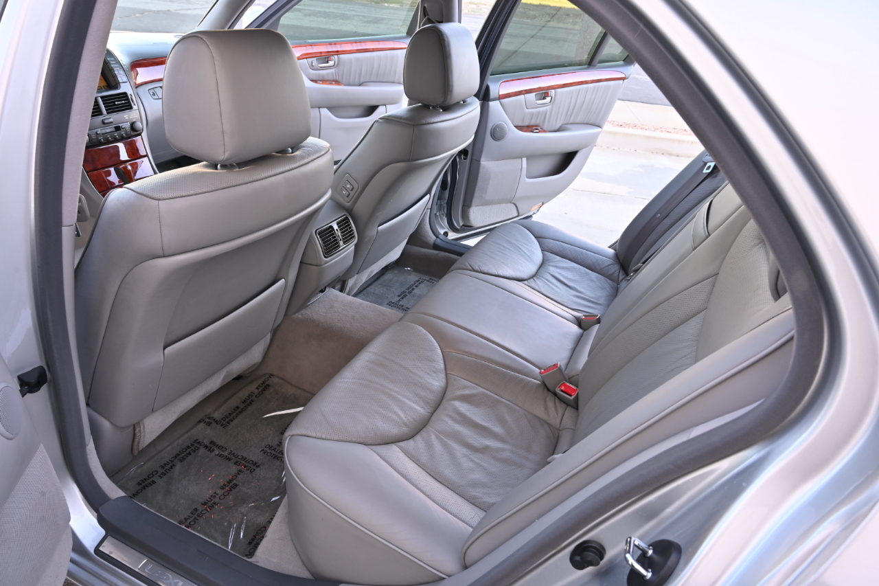 Lexus LS photo 13