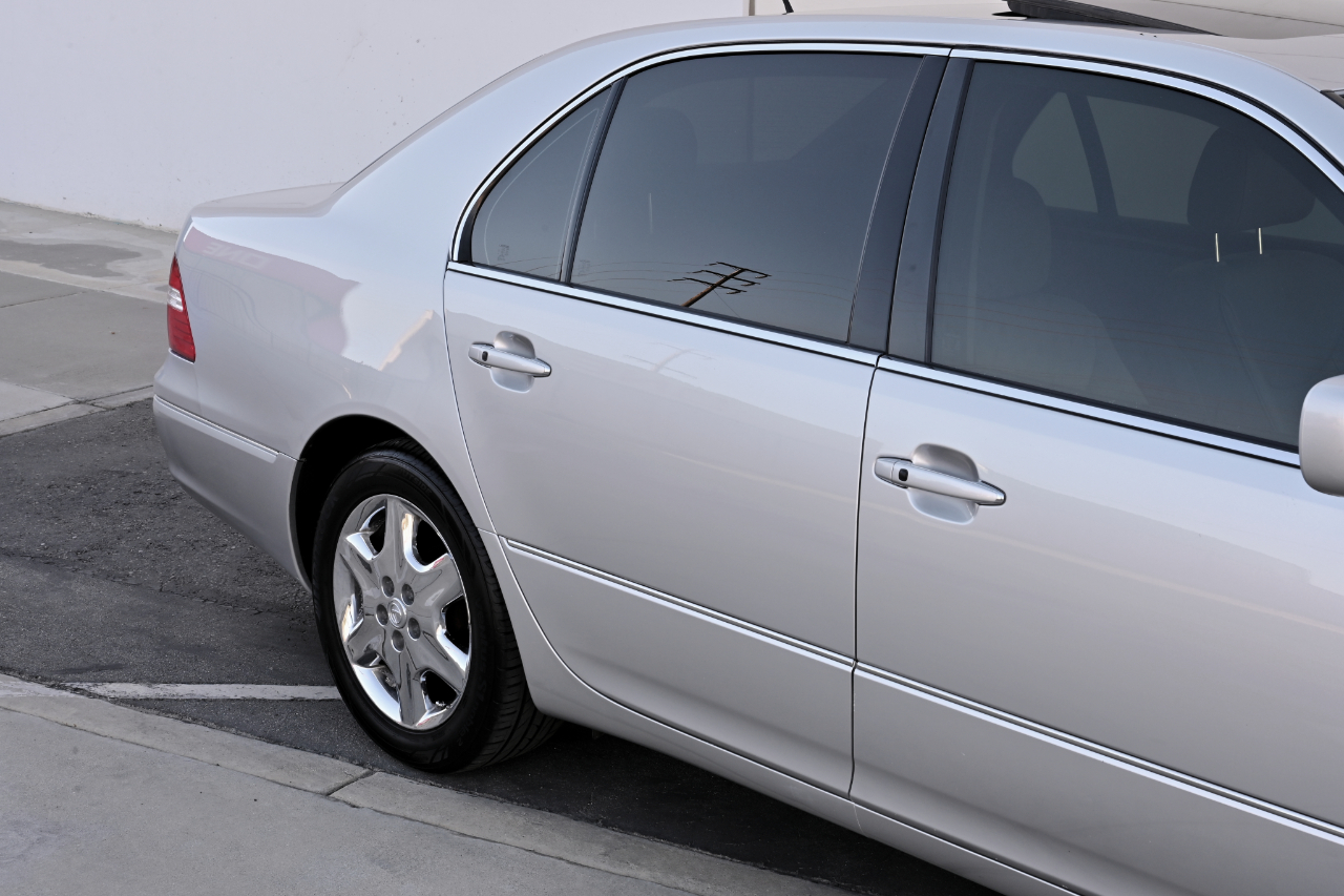 Lexus LS photo 34