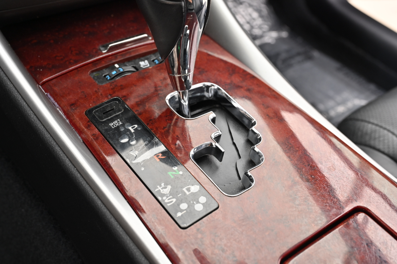 Lexus IS photo 21