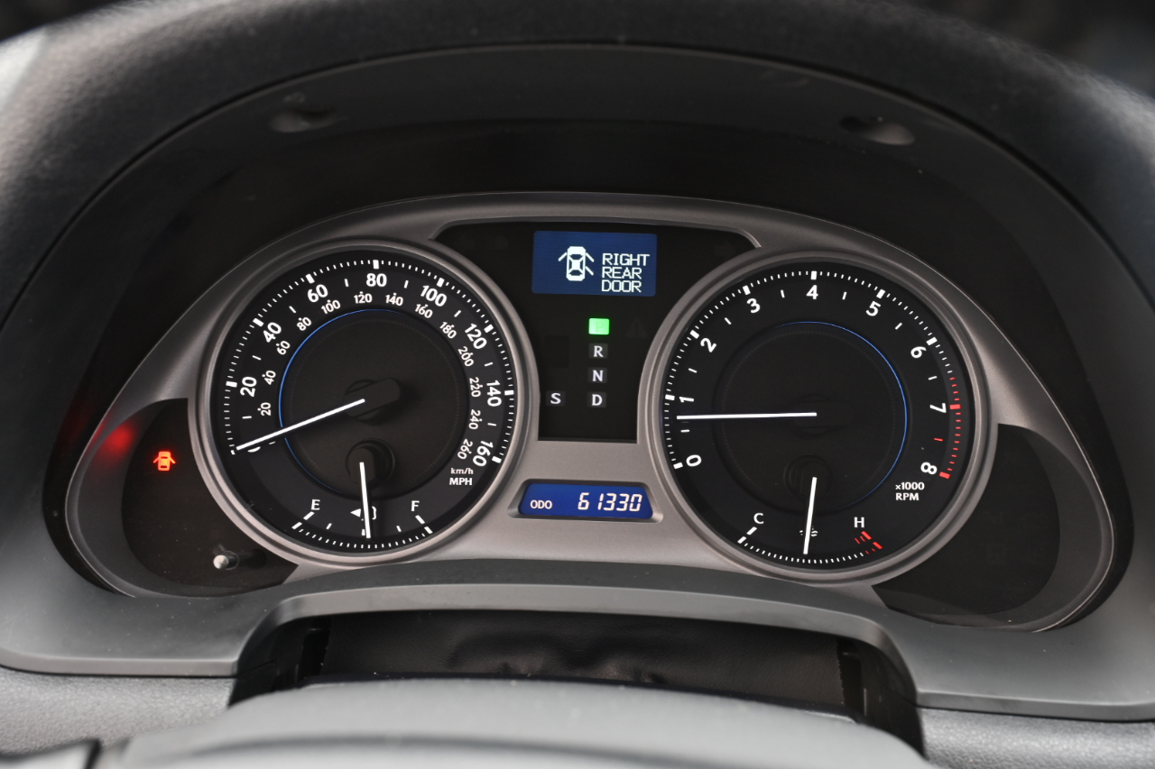 Lexus IS photo 25