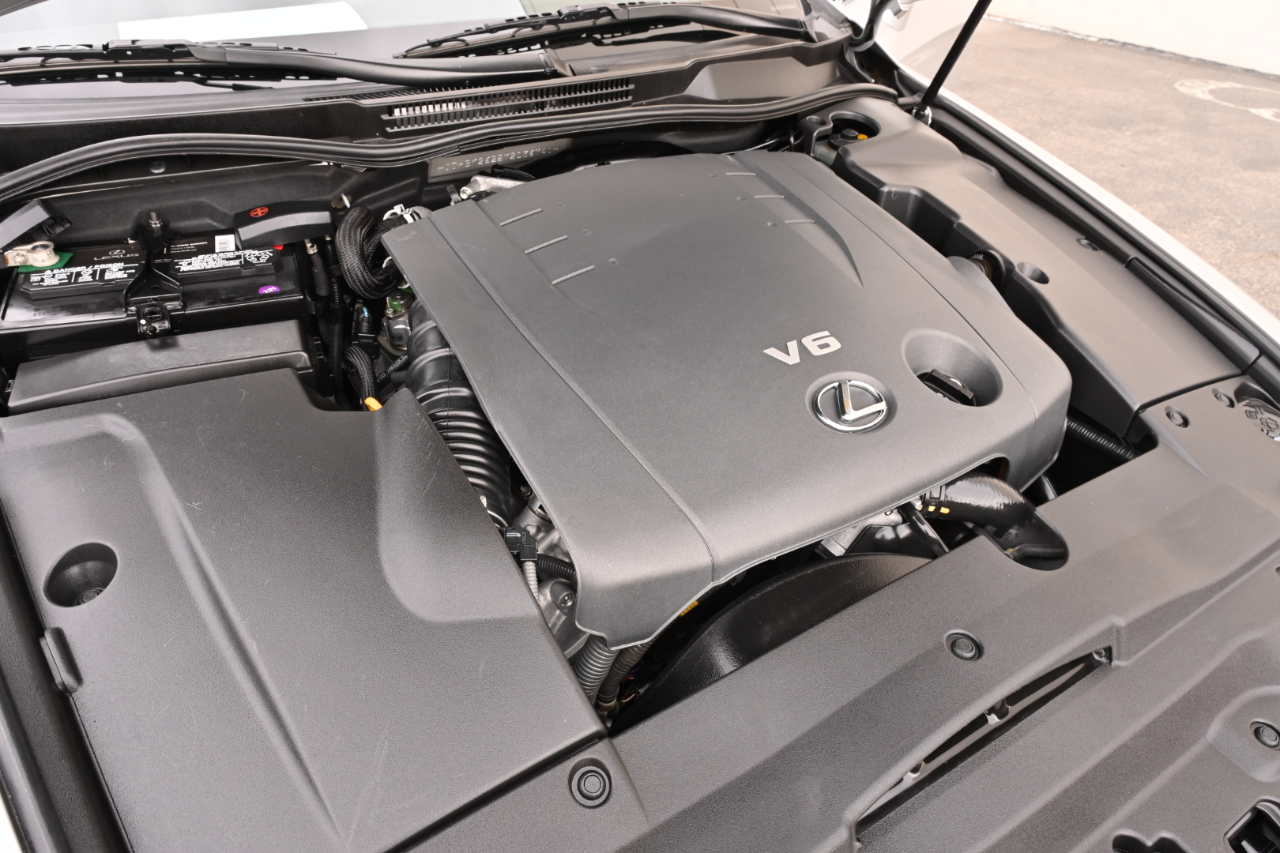 Lexus IS photo 26
