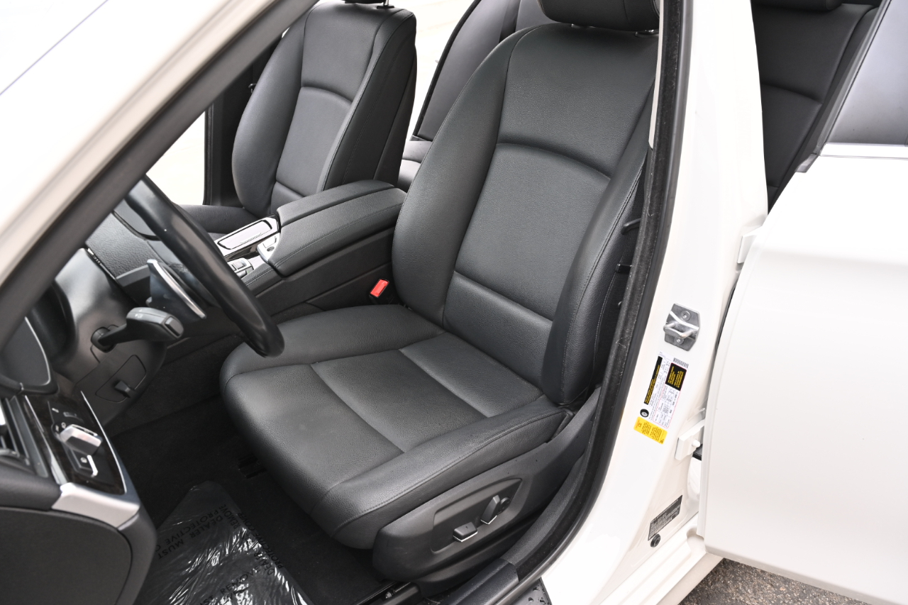 BMW 528i photo 20
