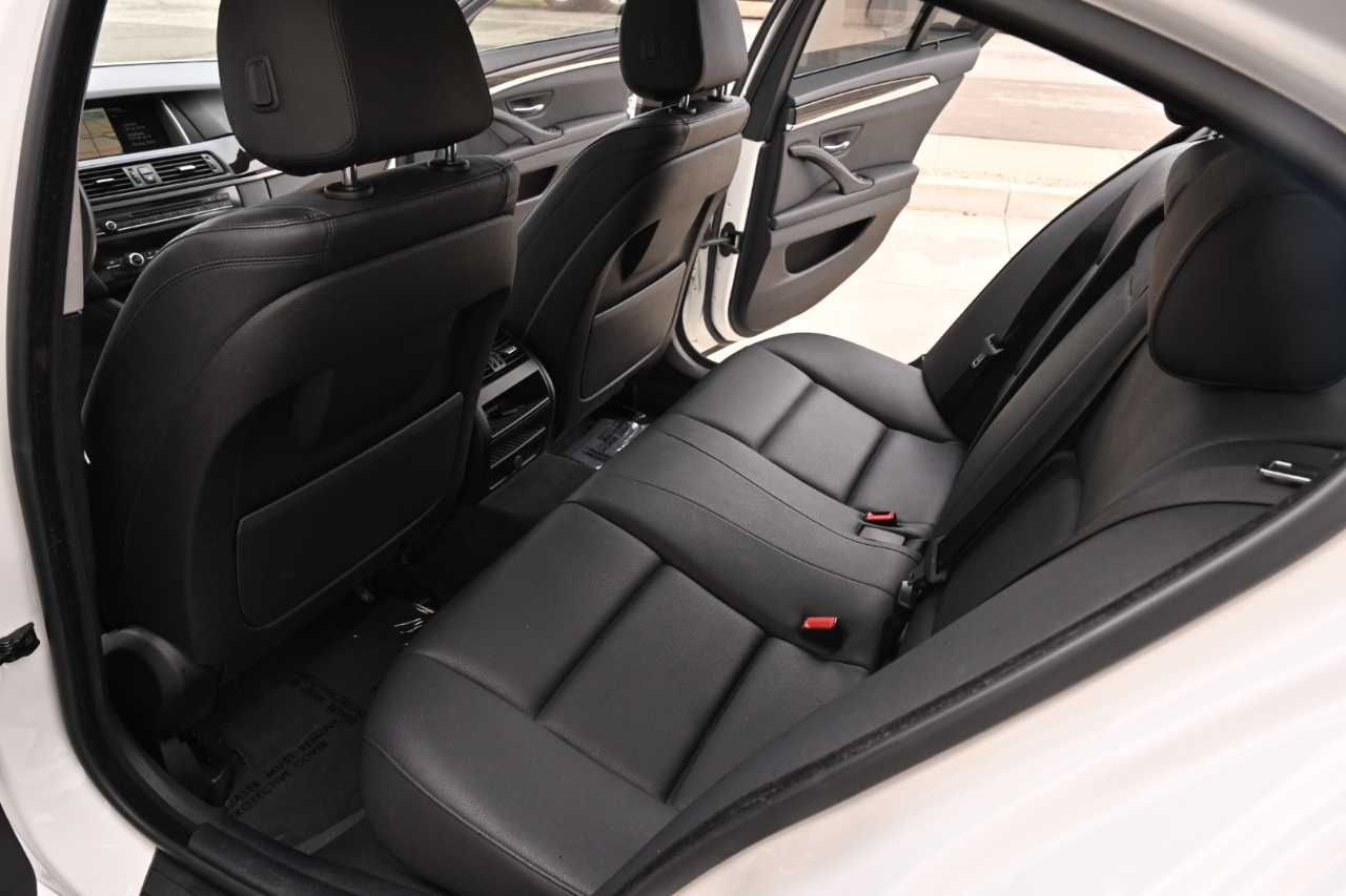 BMW 528i photo 14