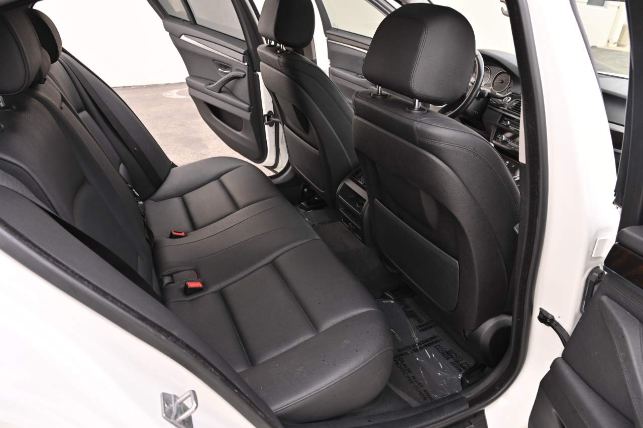 BMW 528i photo 13