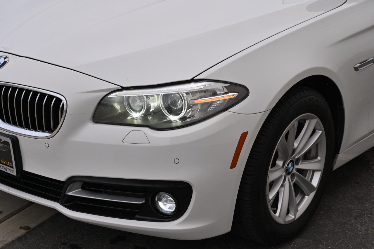 BMW 528i photo 24