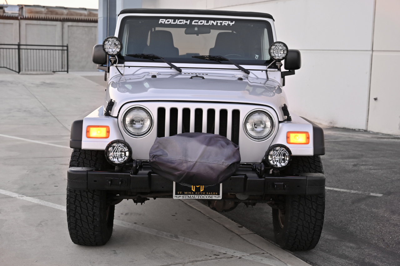 Jeep Wrangler photo 9
