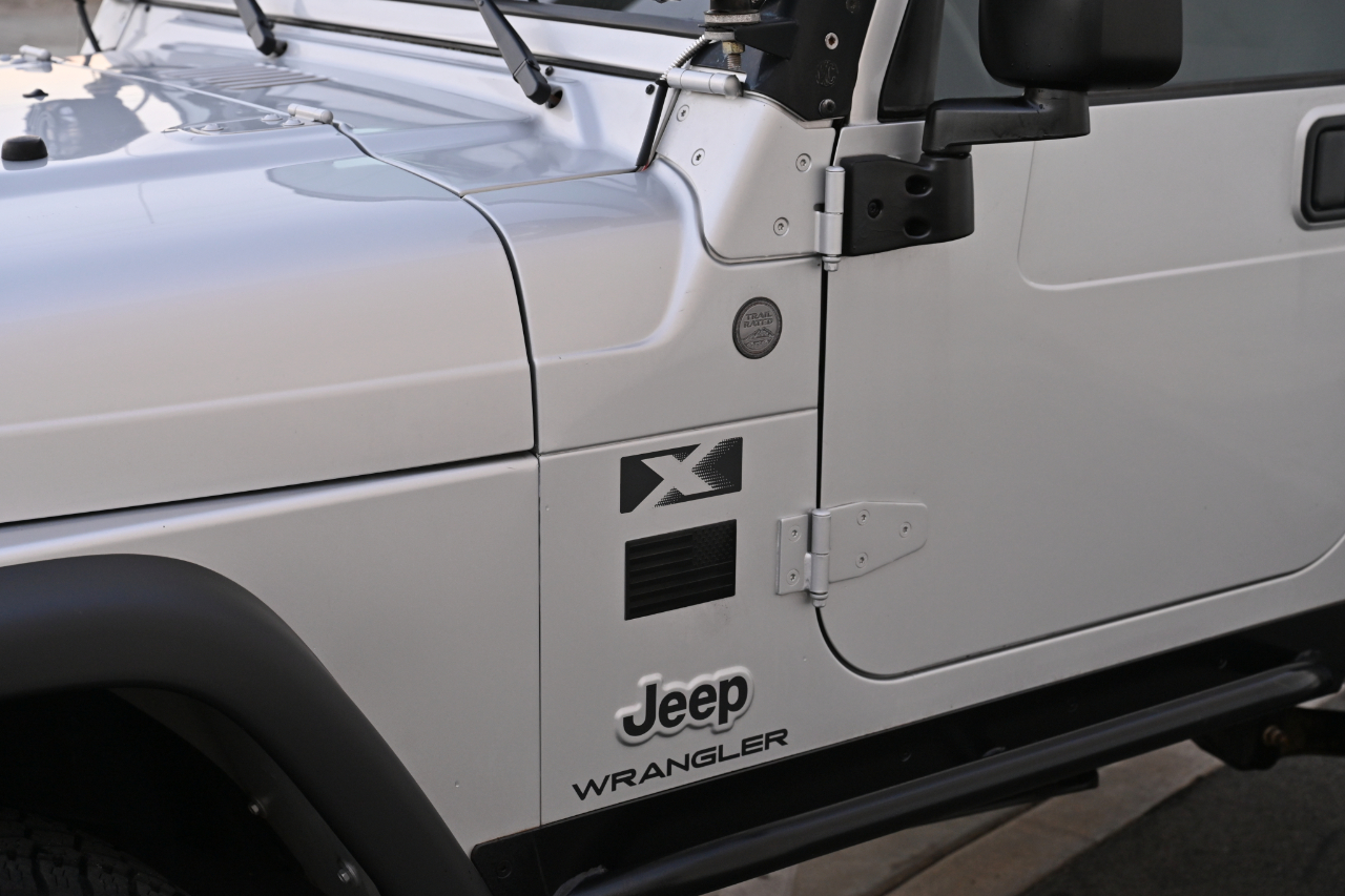 Jeep Wrangler photo 11