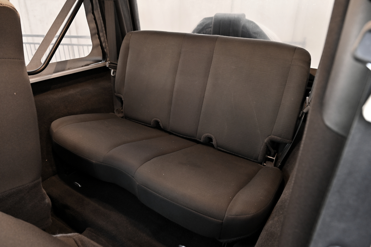 Jeep Wrangler photo 15