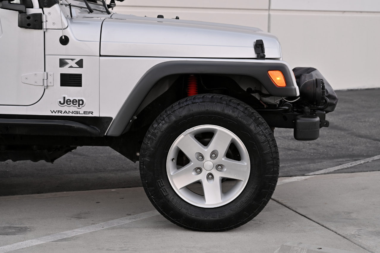 Jeep Wrangler photo 18