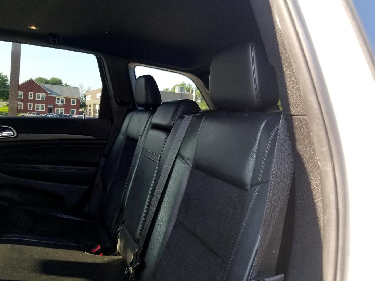 2017 Jeep Grand Cherokee Laredo photo 20