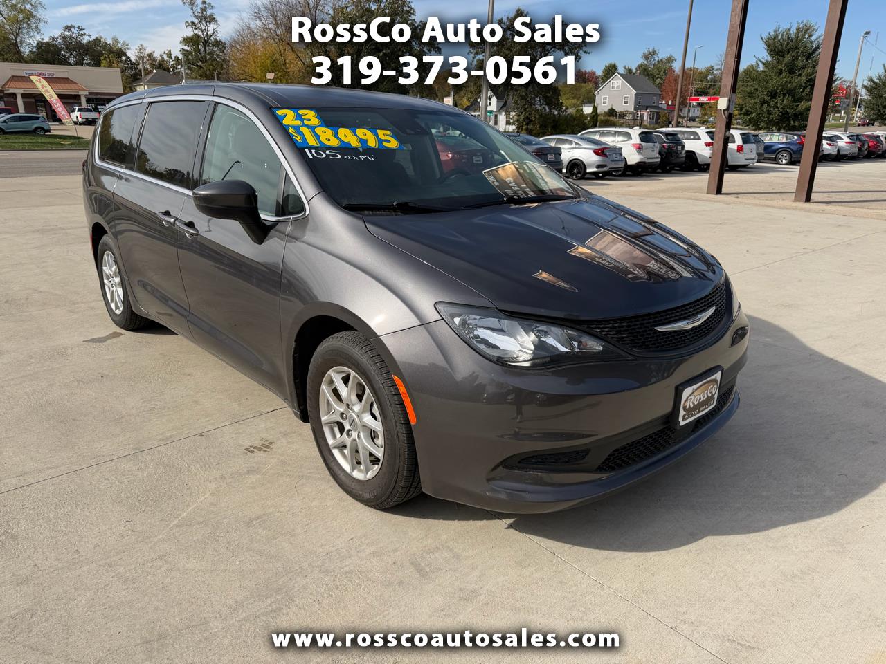 2023 Chrysler Voyager LX