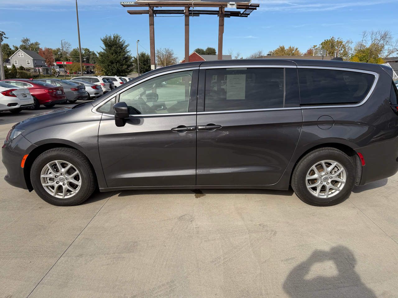 Chrysler Voyager LX 2023 Chrysler Voyager LX 2023