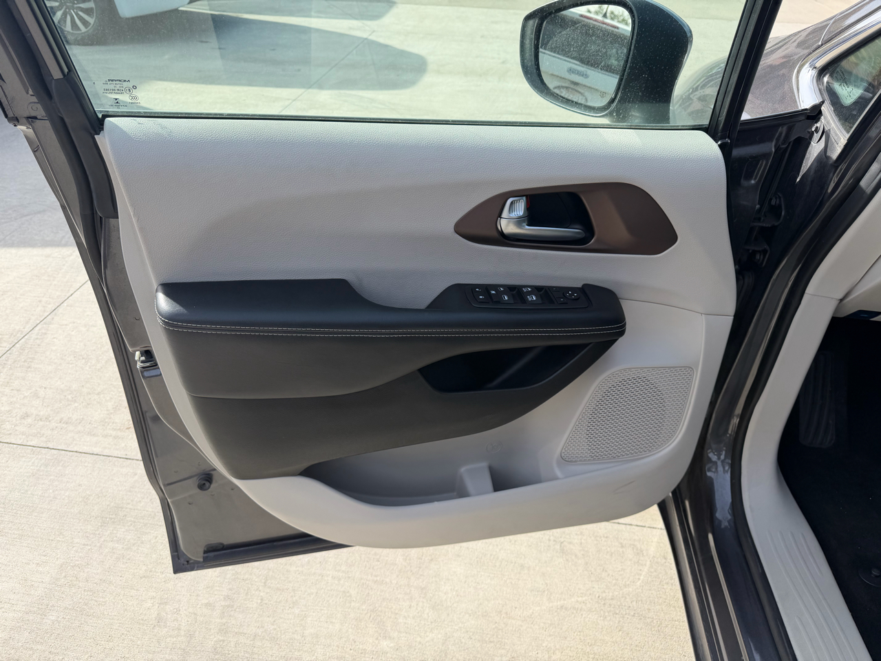 Chrysler Voyager LX 2023 Chrysler Voyager LX 2023