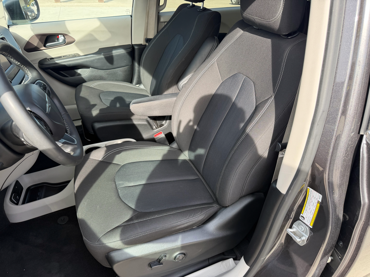 Chrysler Voyager LX 2023 Chrysler Voyager LX 2023