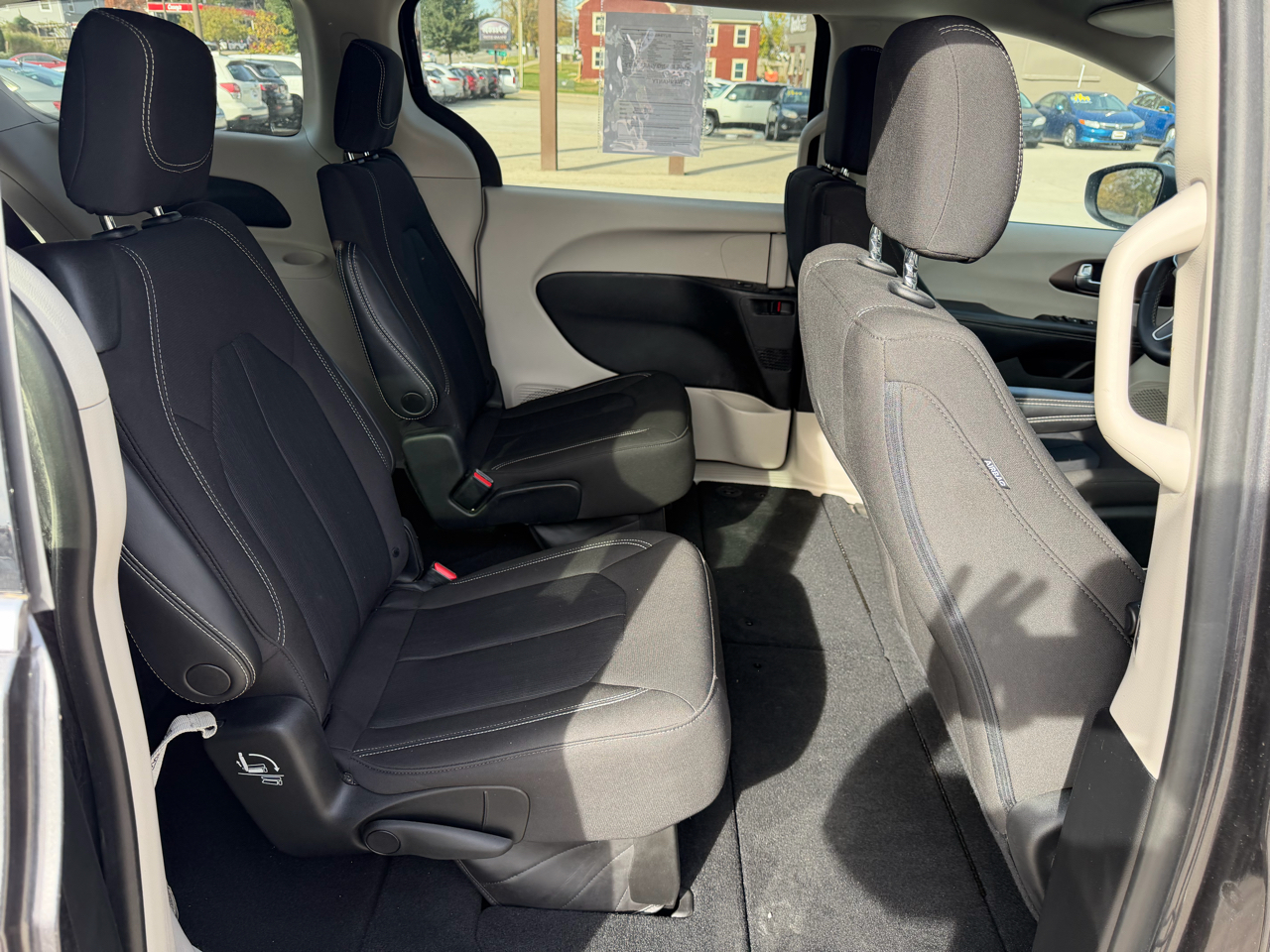 Chrysler Voyager LX 2023 Chrysler Voyager LX 2023