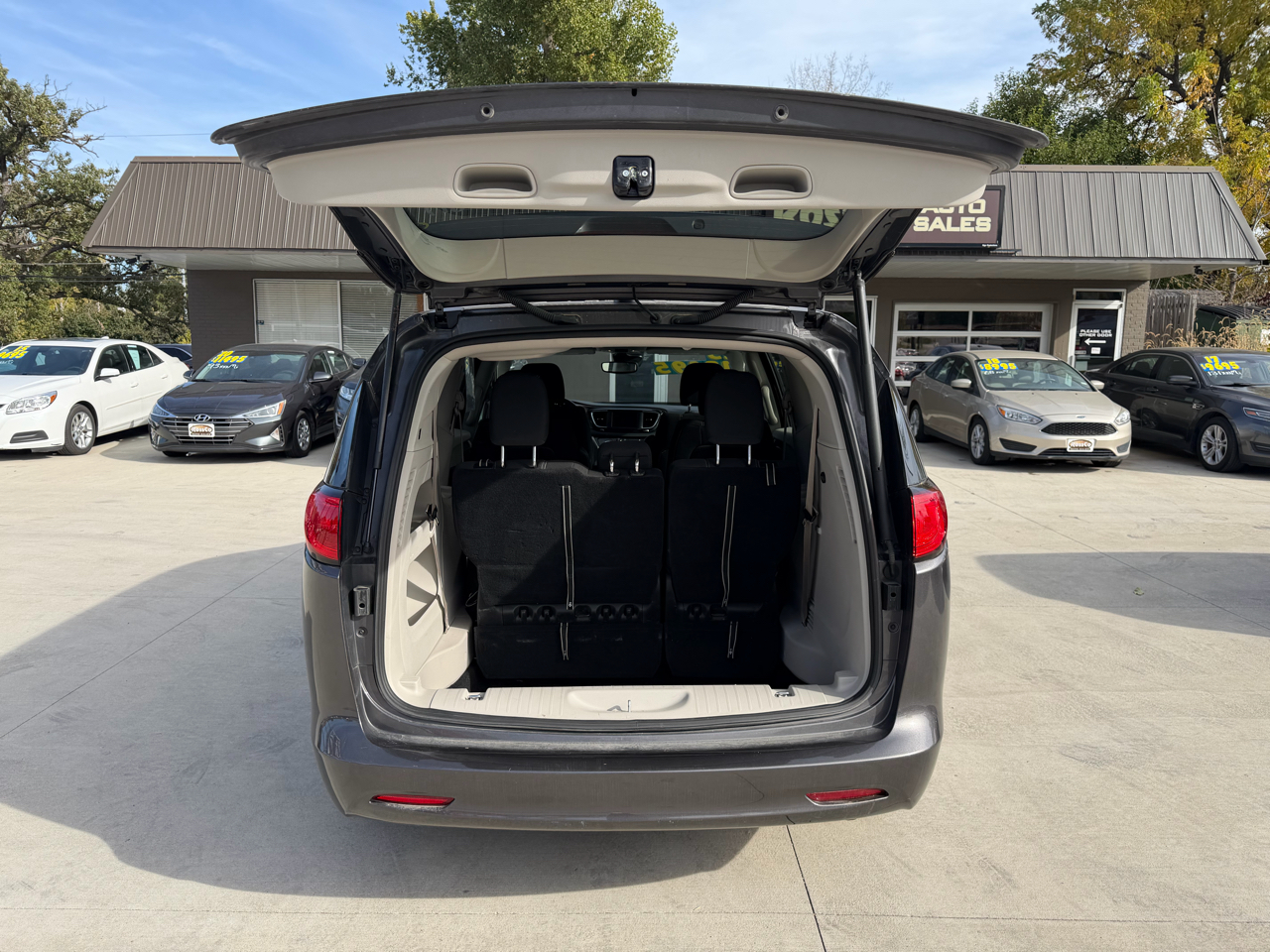 Chrysler Voyager LX 2023 Chrysler Voyager LX 2023