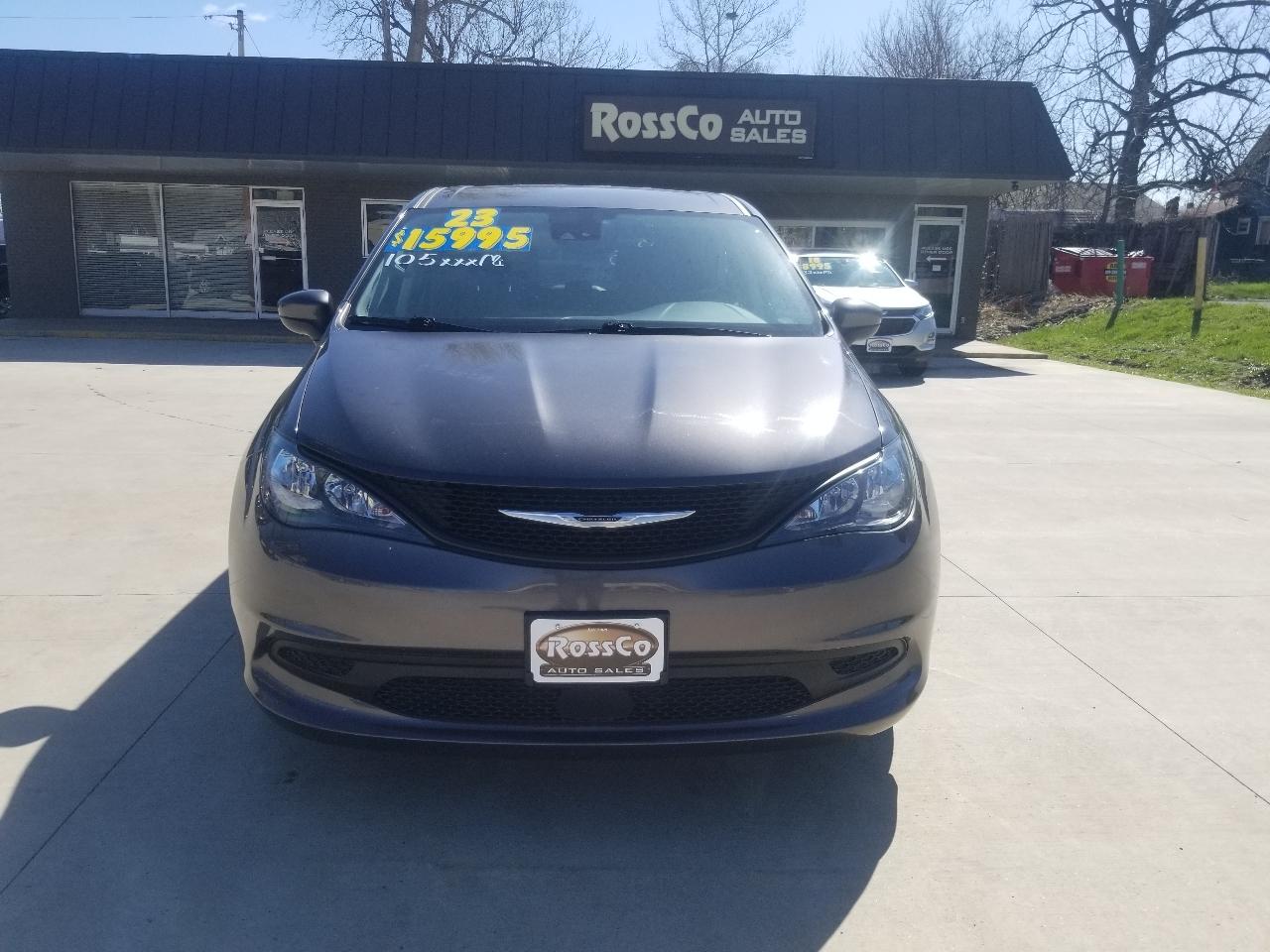Chrysler Voyager LX FWD 2023