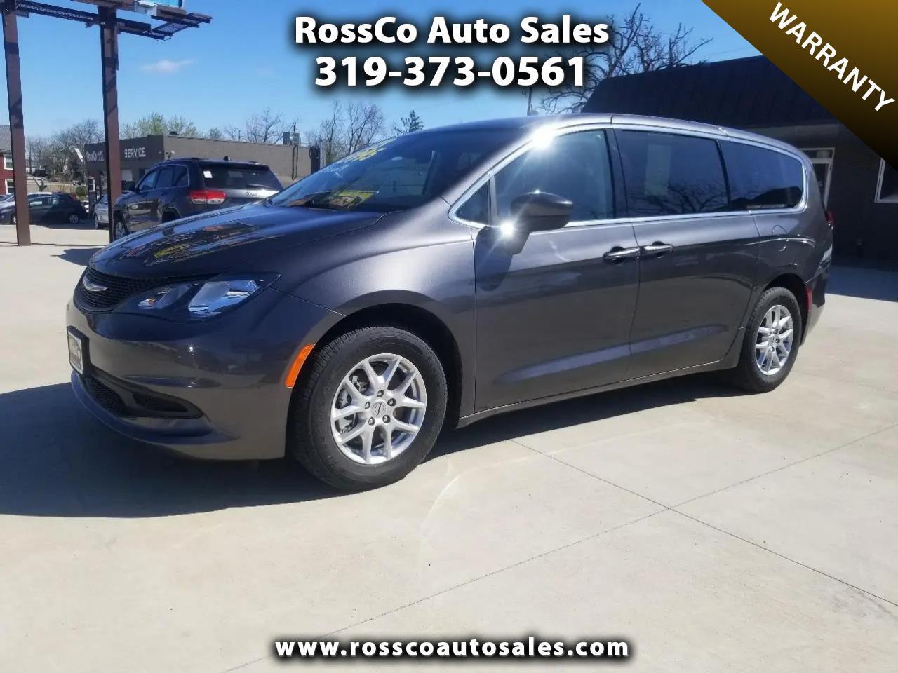 Chrysler Voyager LX FWD 2023