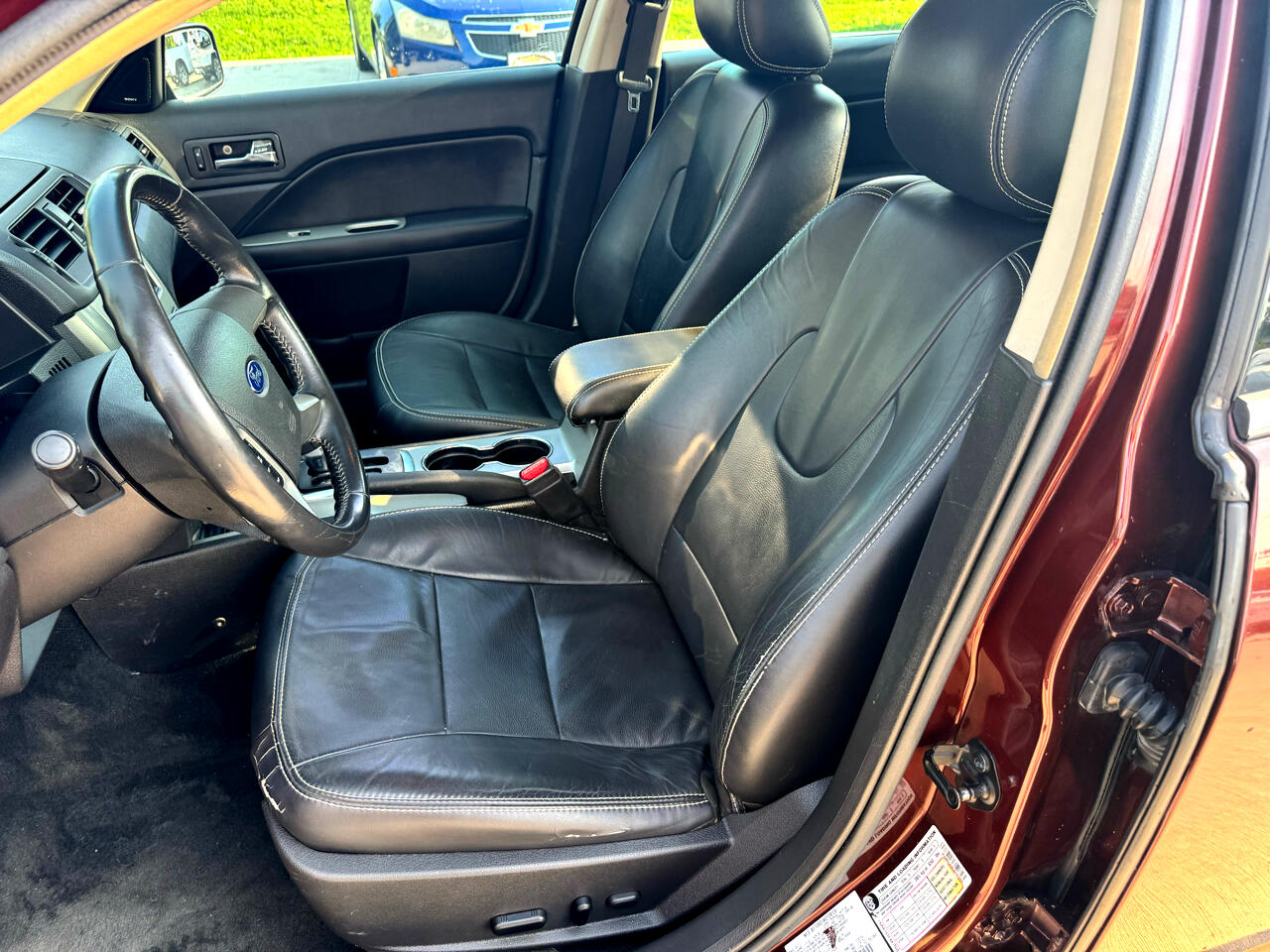 2012 Ford Fusion SEL photo 16