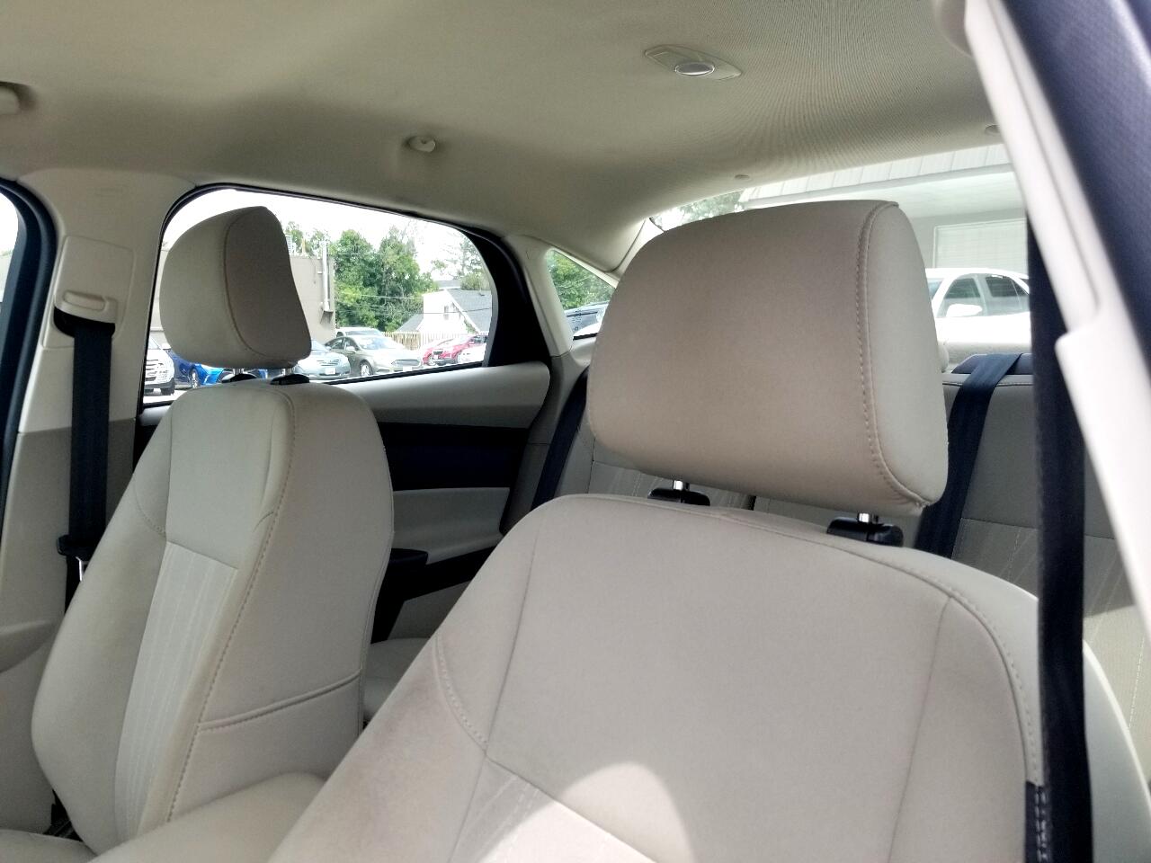 2018 Ford Focus Sedan photo 11