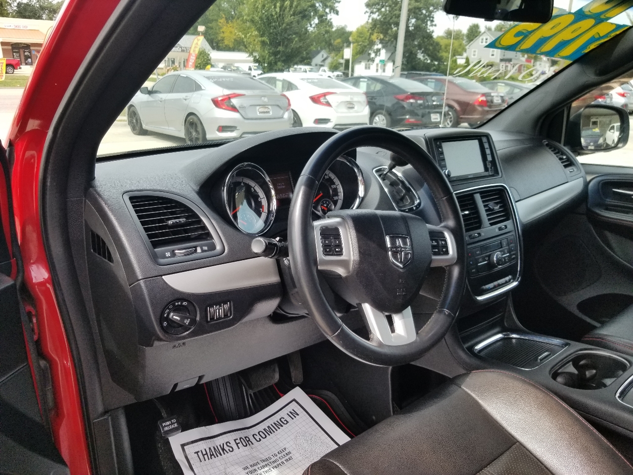 2016 Dodge Grand Caravan R/T photo 13