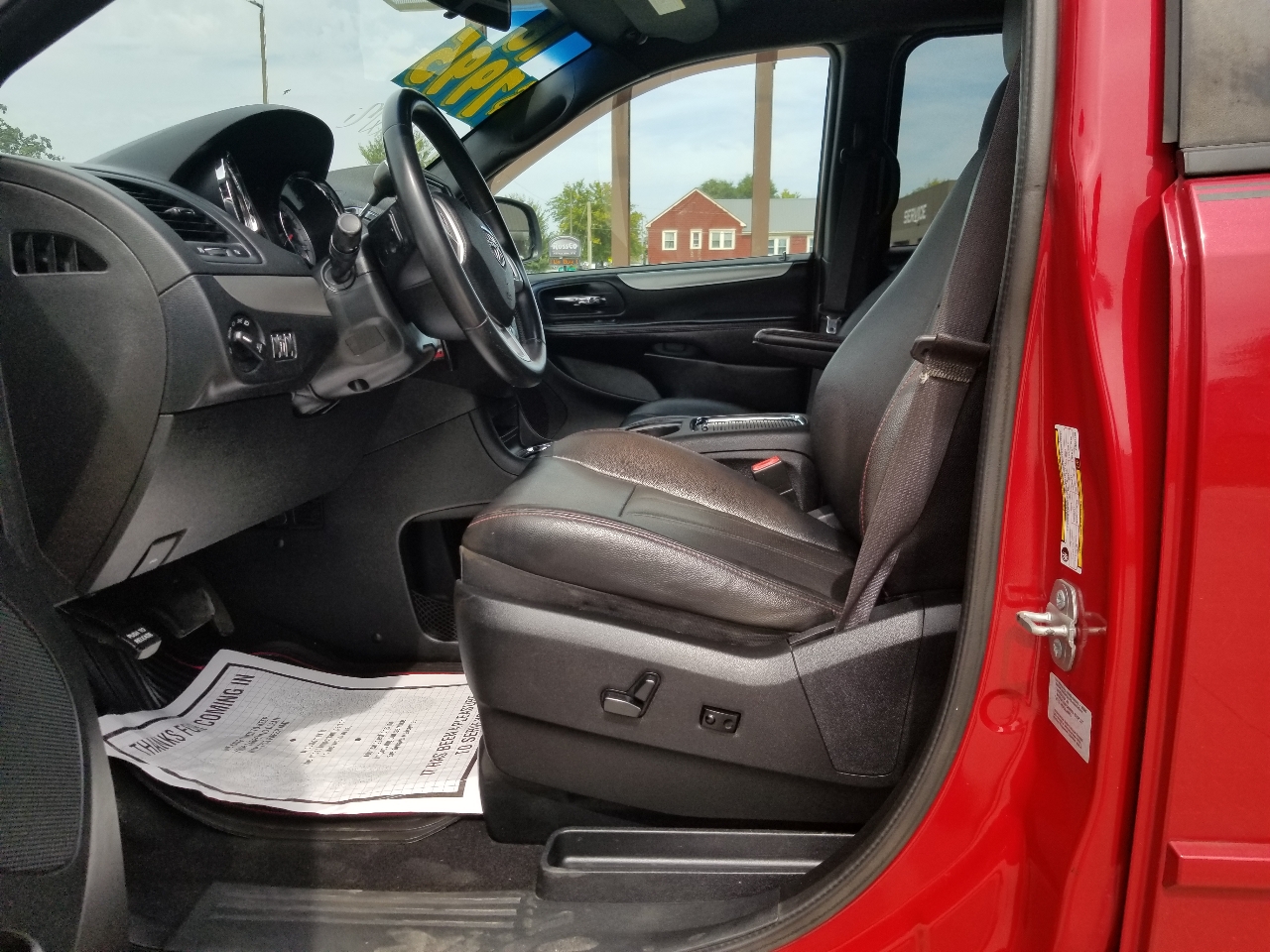 2016 Dodge Grand Caravan R/T photo 15