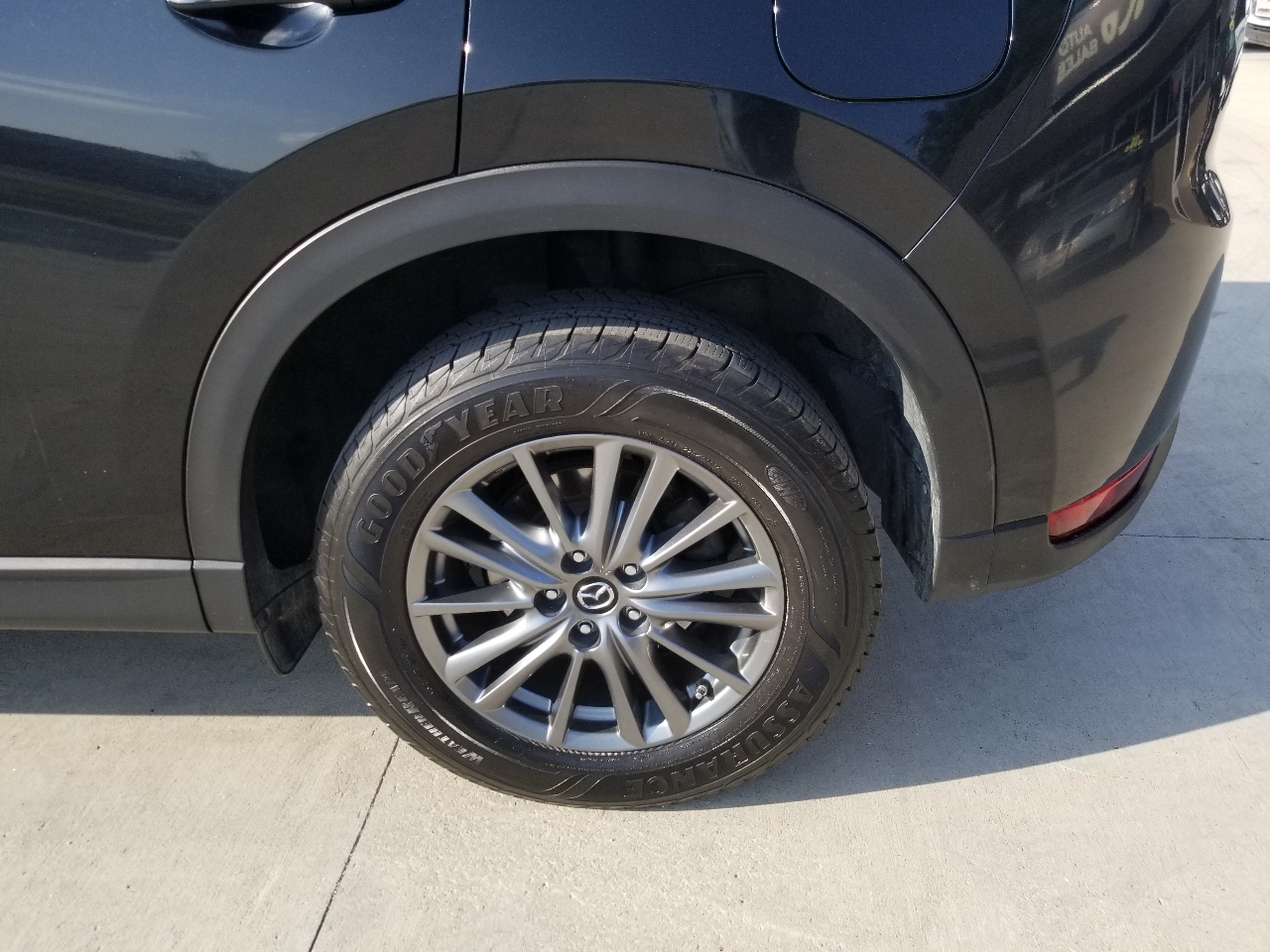 Mazda CX-5 Touring AWD 2017 Mazda CX-5 Touring AWD 2017