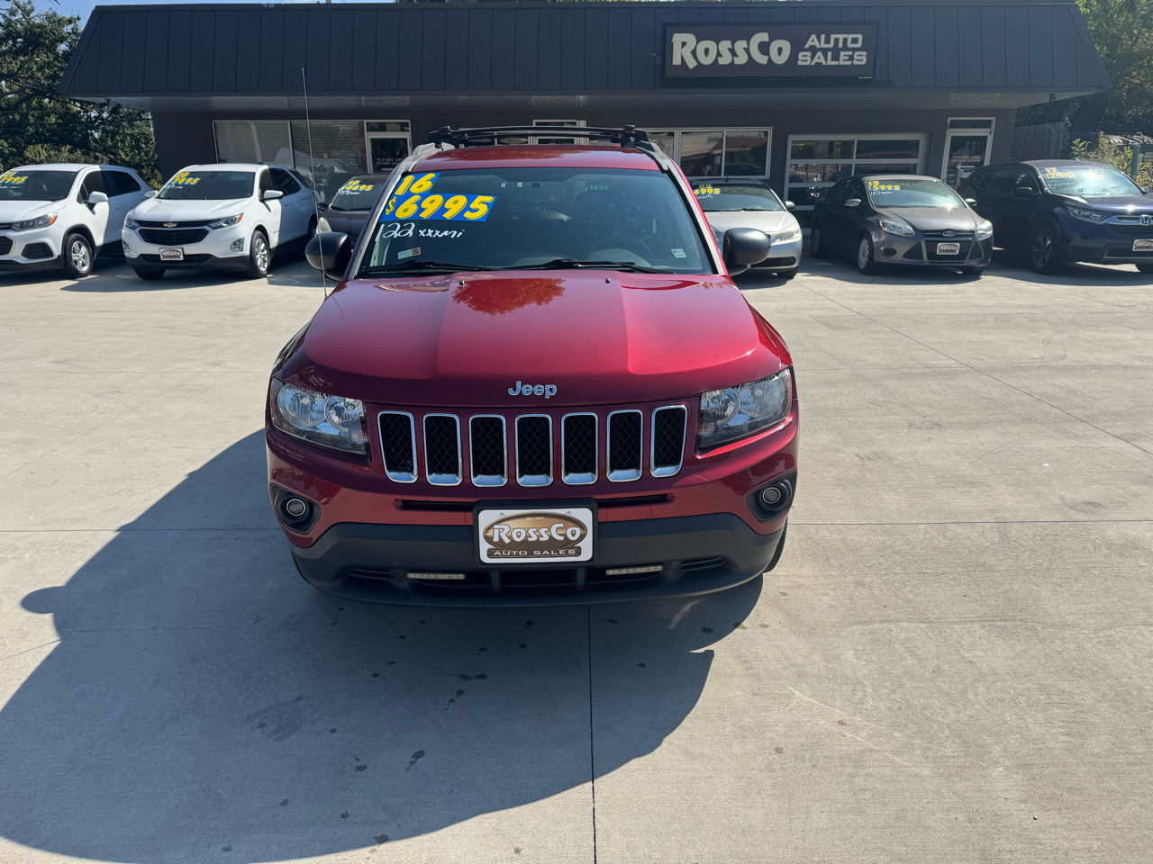 2016 Jeep Compass Sport photo 2
