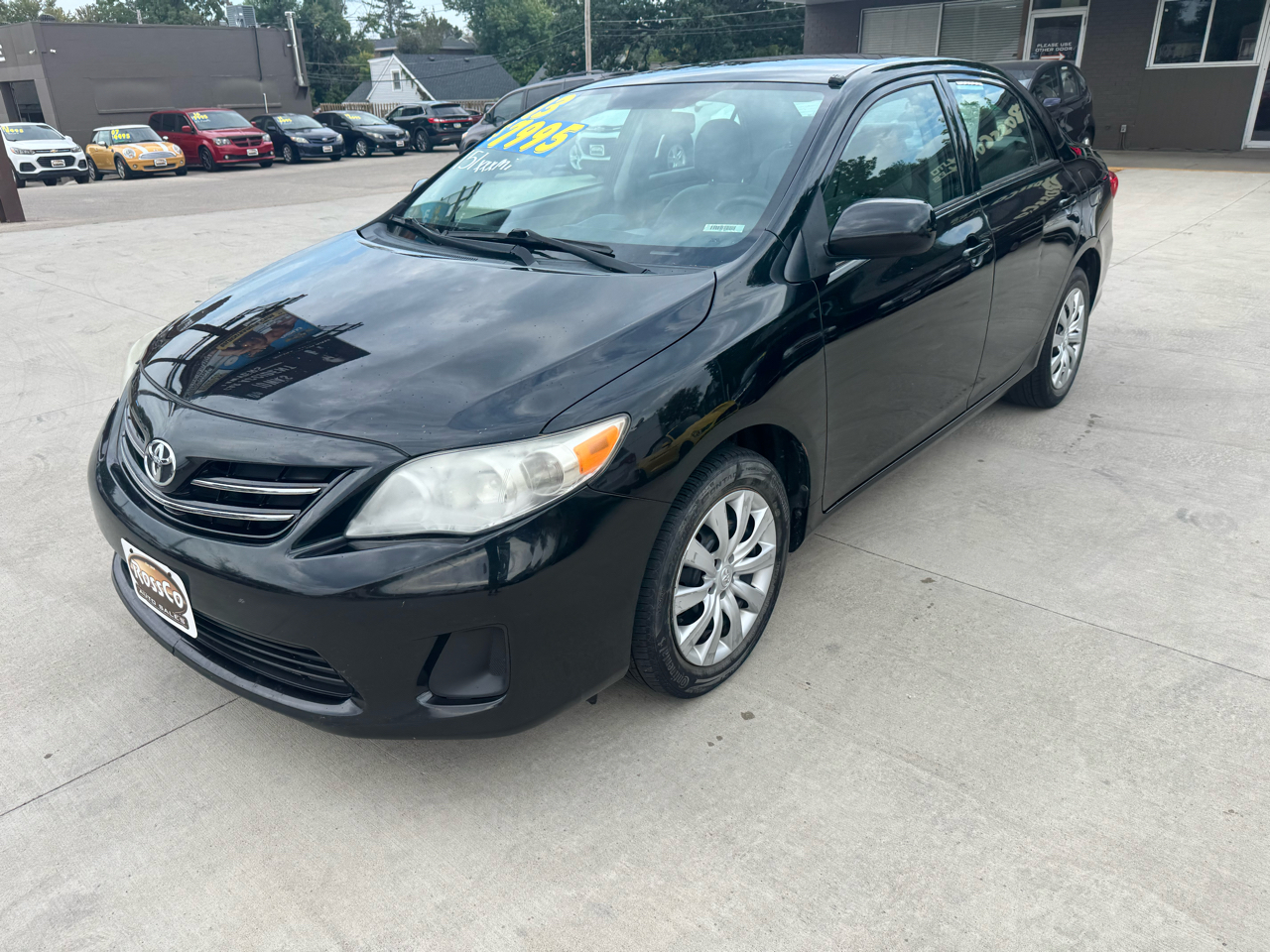 2013 Toyota Corolla LE photo 3