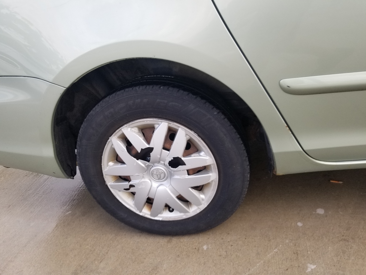2010 Toyota Sienna LE photo 11