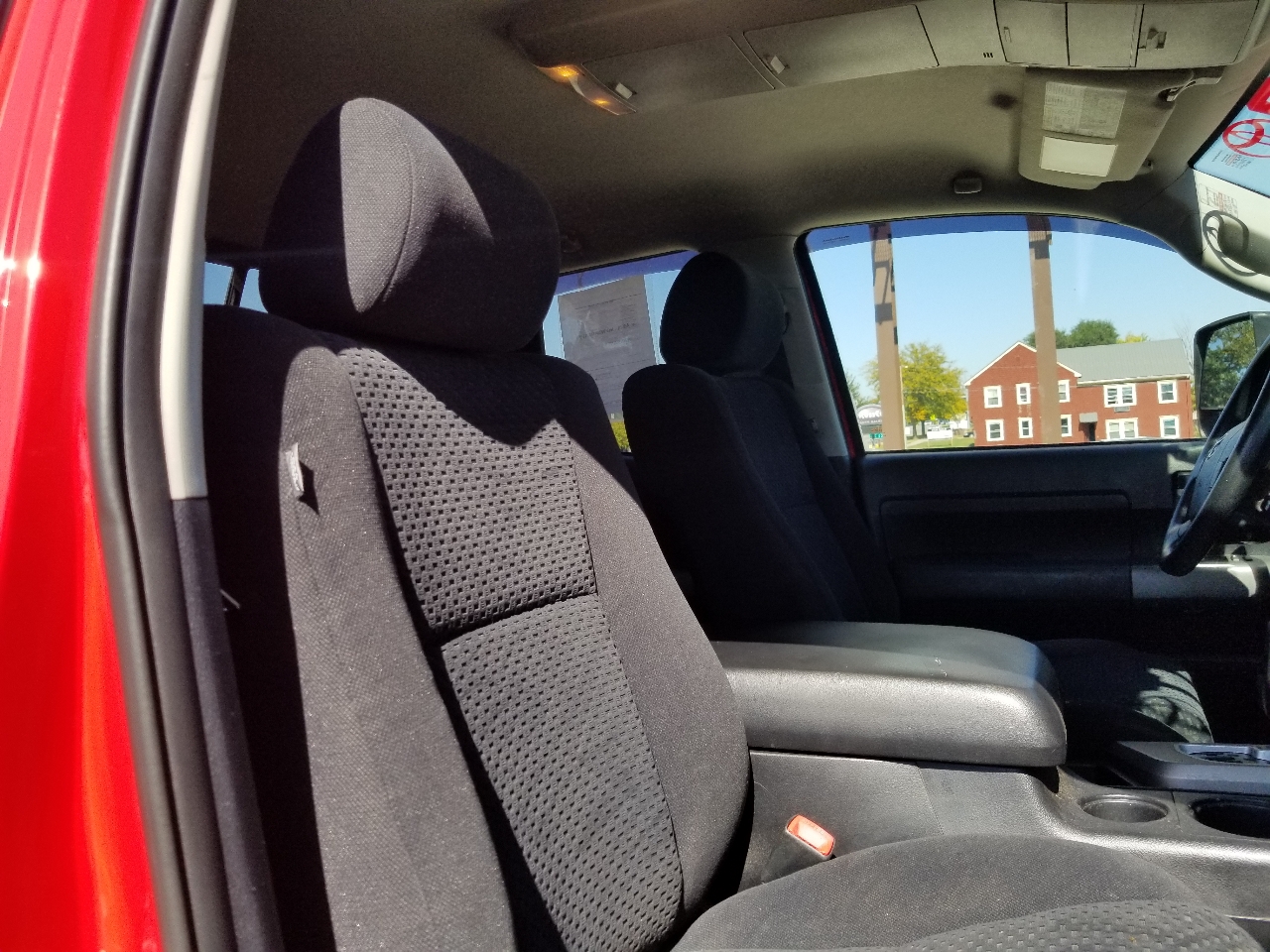2011 Toyota Tundra SR5 photo 22