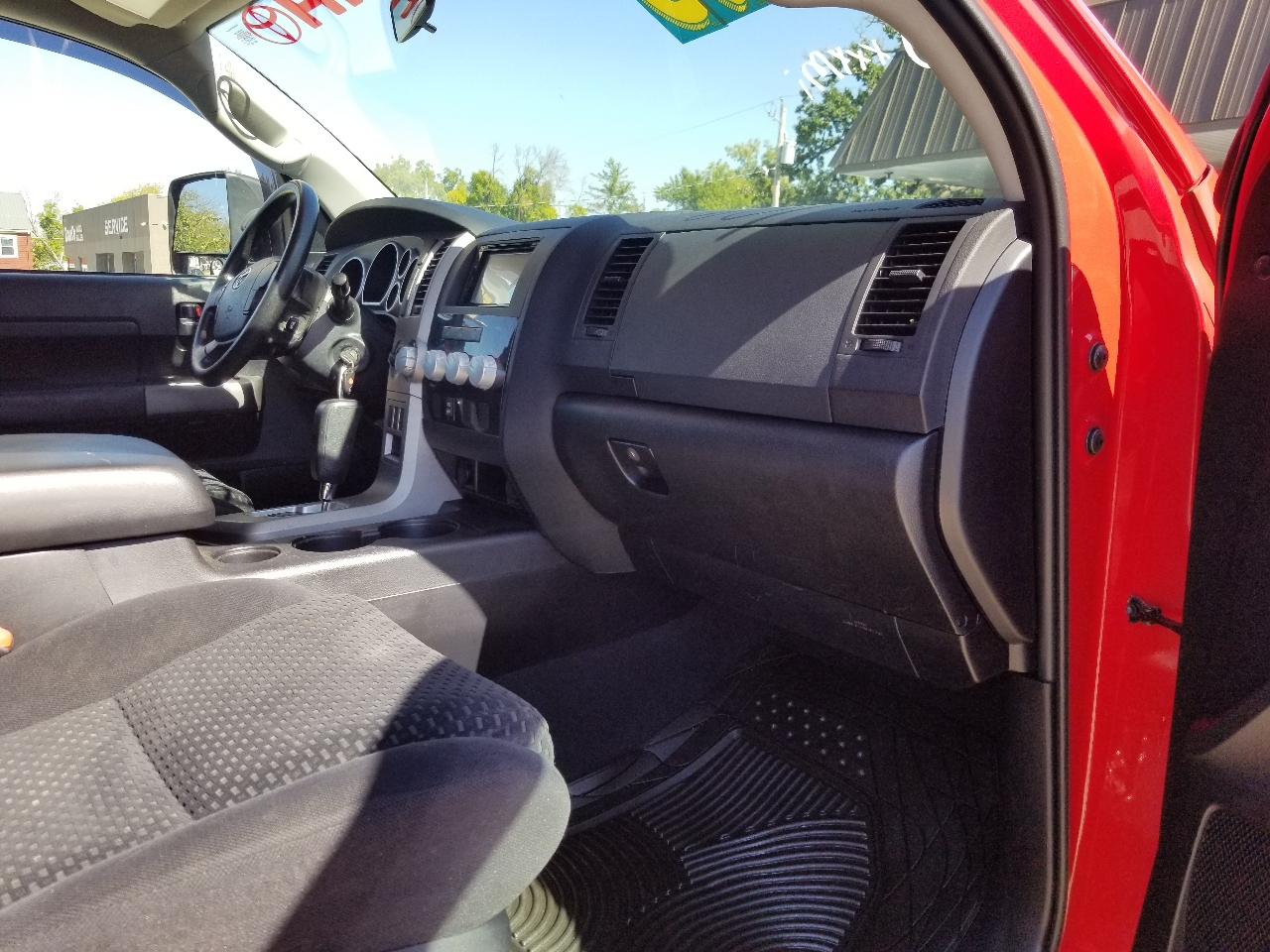 2011 Toyota Tundra SR5 photo 24