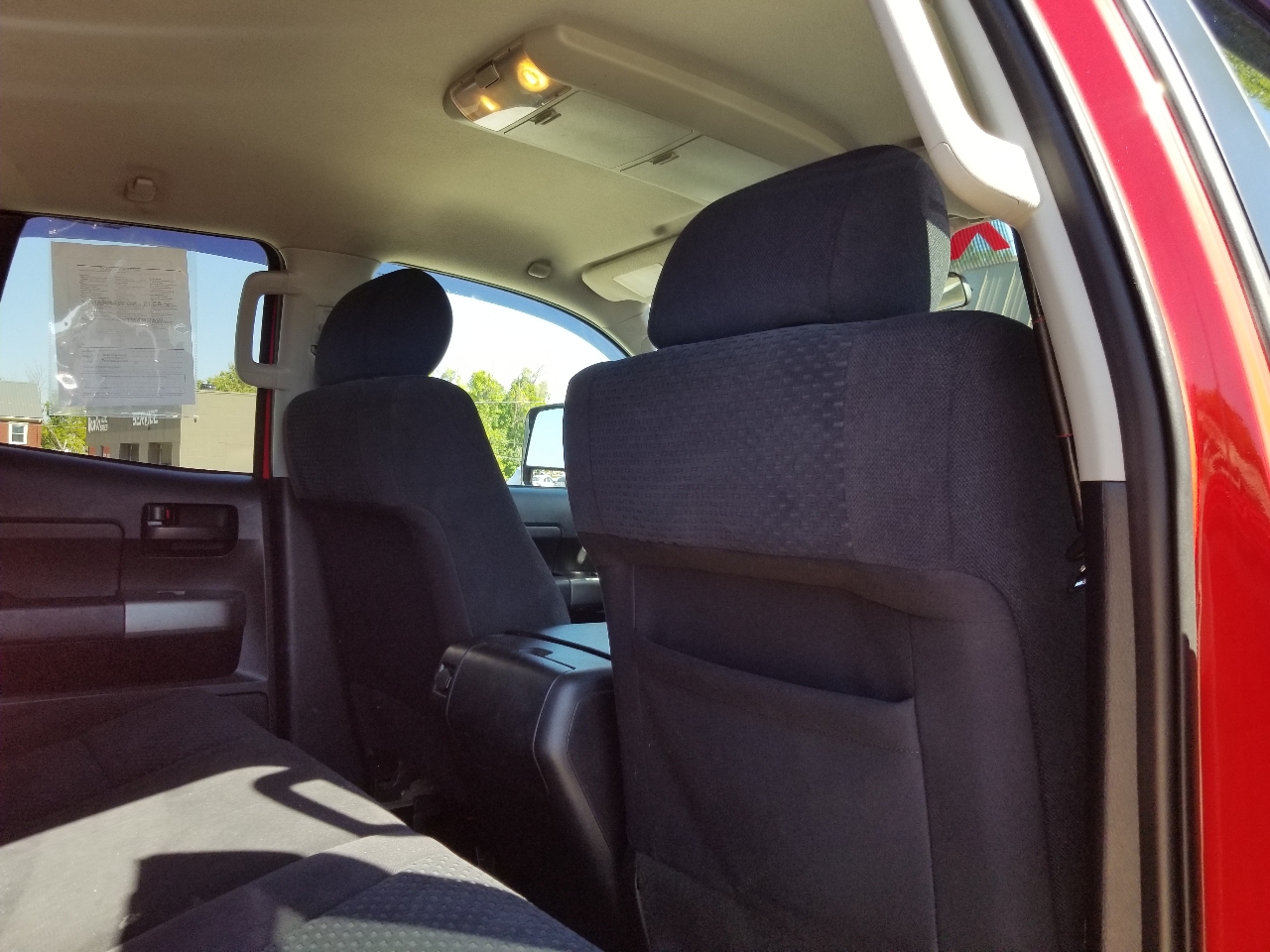 2011 Toyota Tundra SR5 photo 28