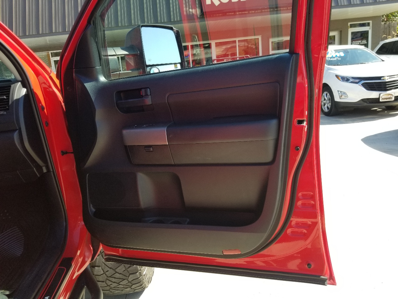 2011 Toyota Tundra SR5 photo 26