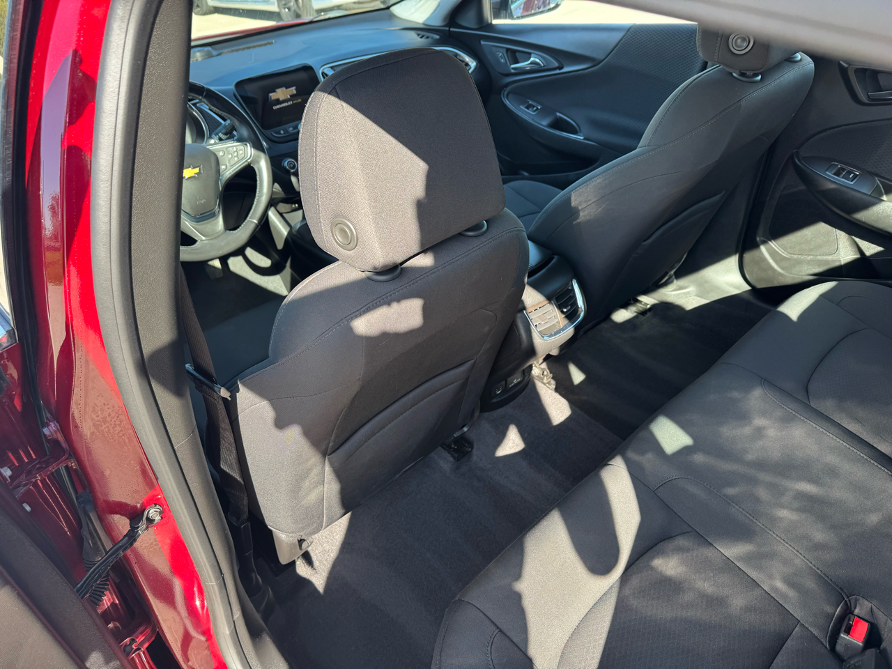 2018 Chevrolet Malibu 1LT photo 15