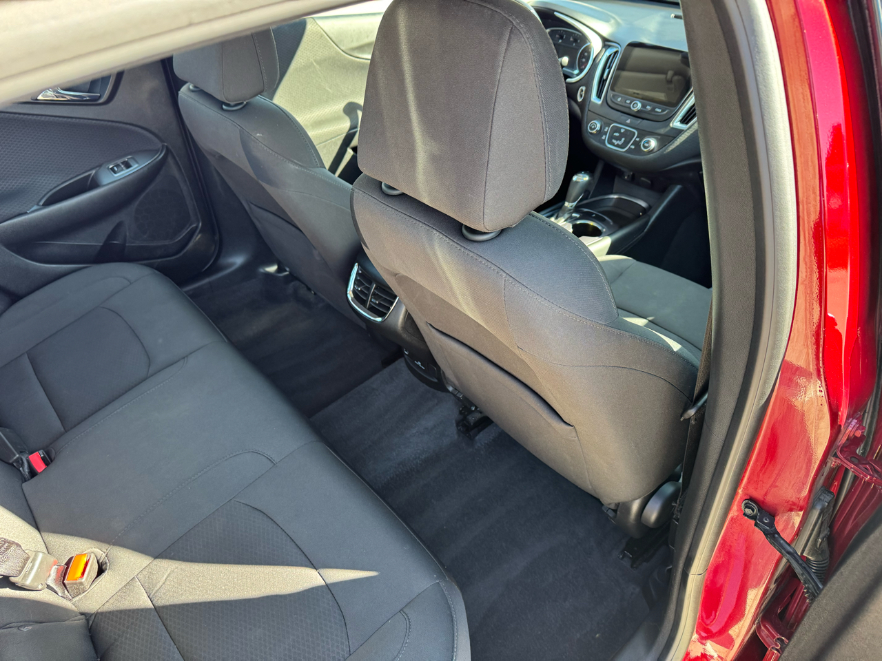 2018 Chevrolet Malibu 1LT photo 24