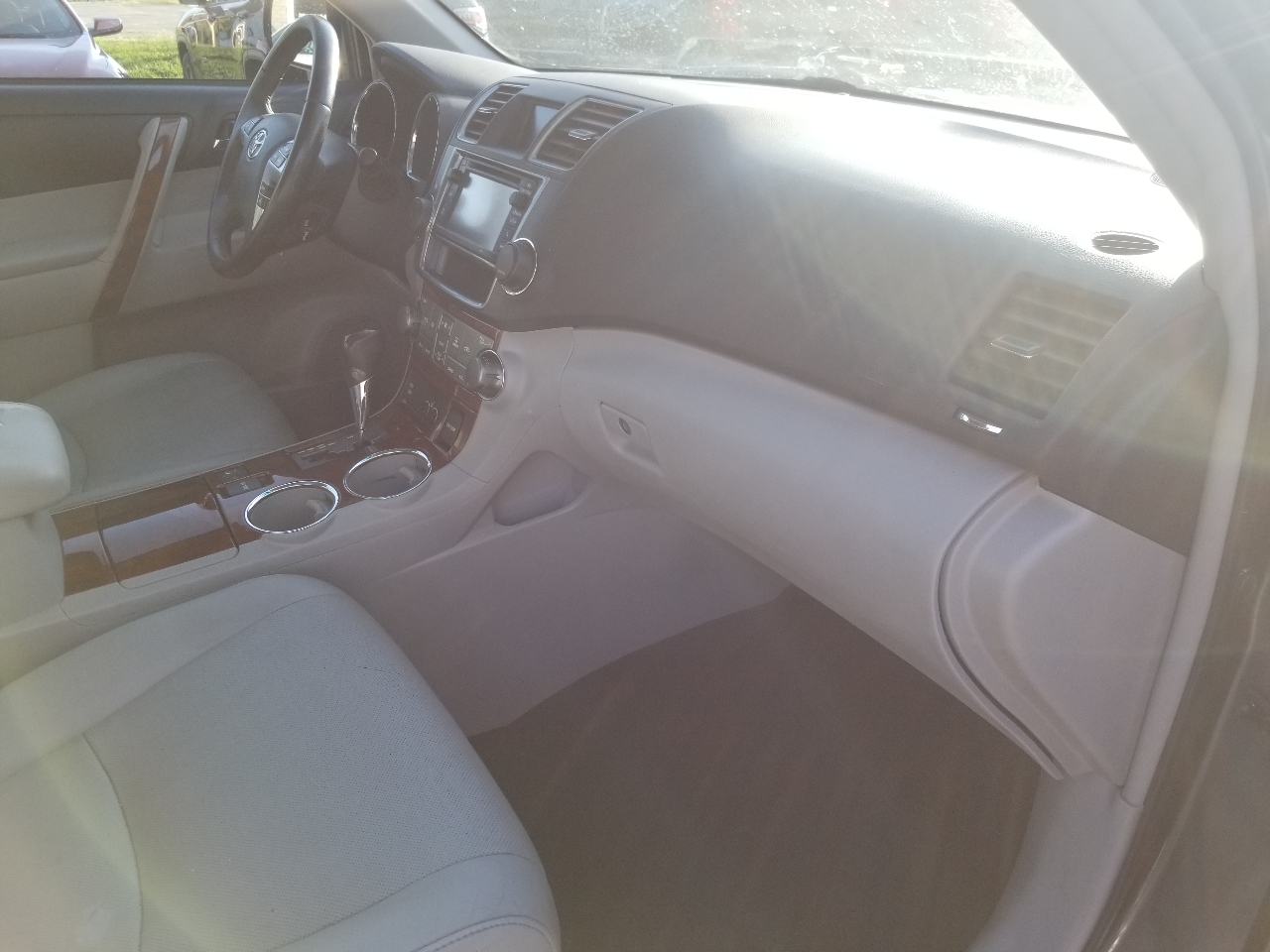 2013 Toyota Highlander Limited photo 25