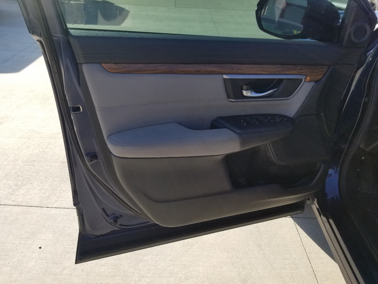 2017 Honda CR-V EX photo 12