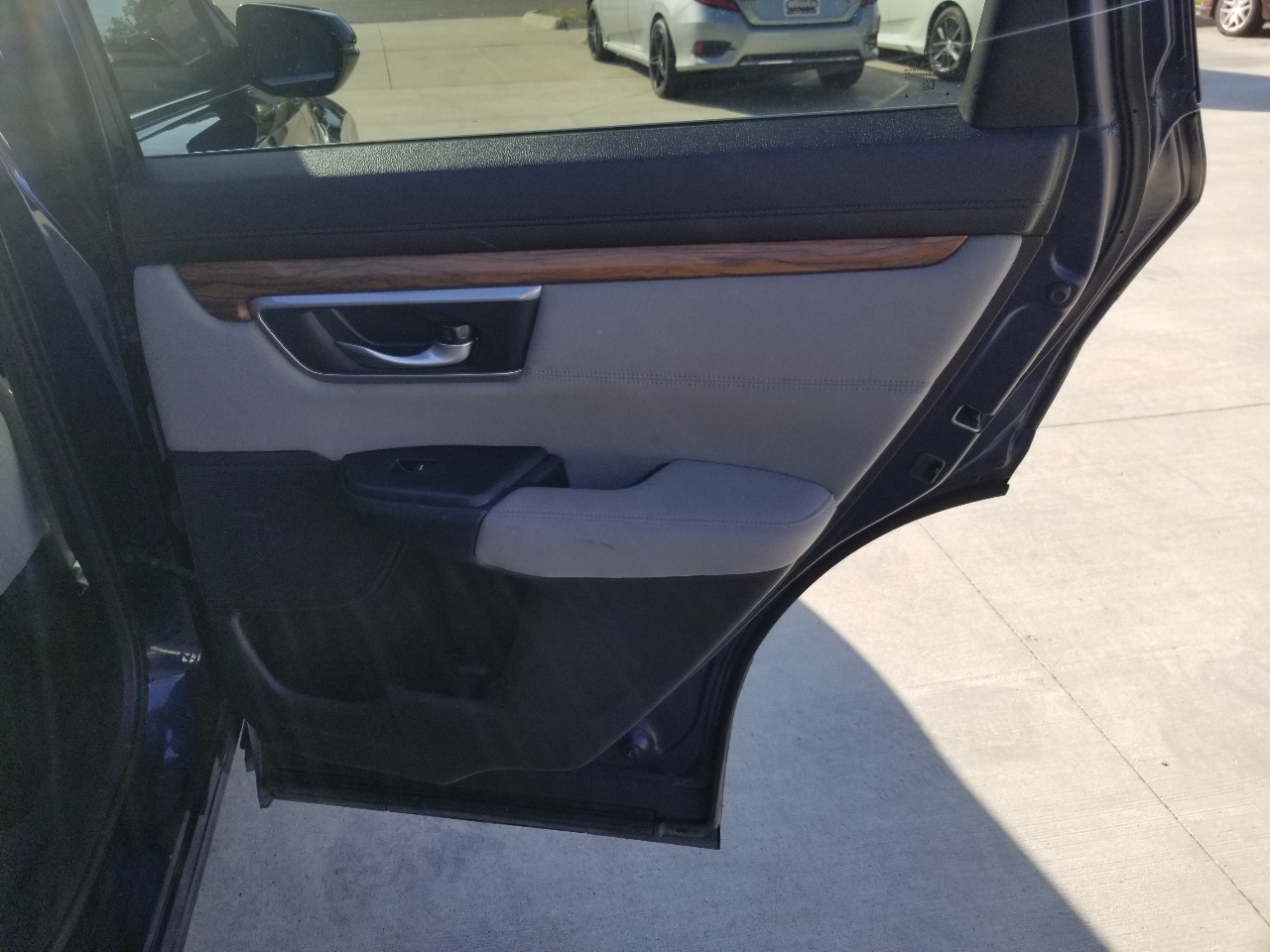 2017 Honda CR-V EX photo 26