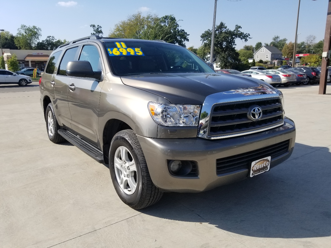 2011 Toyota Sequoia SR5 photo 3