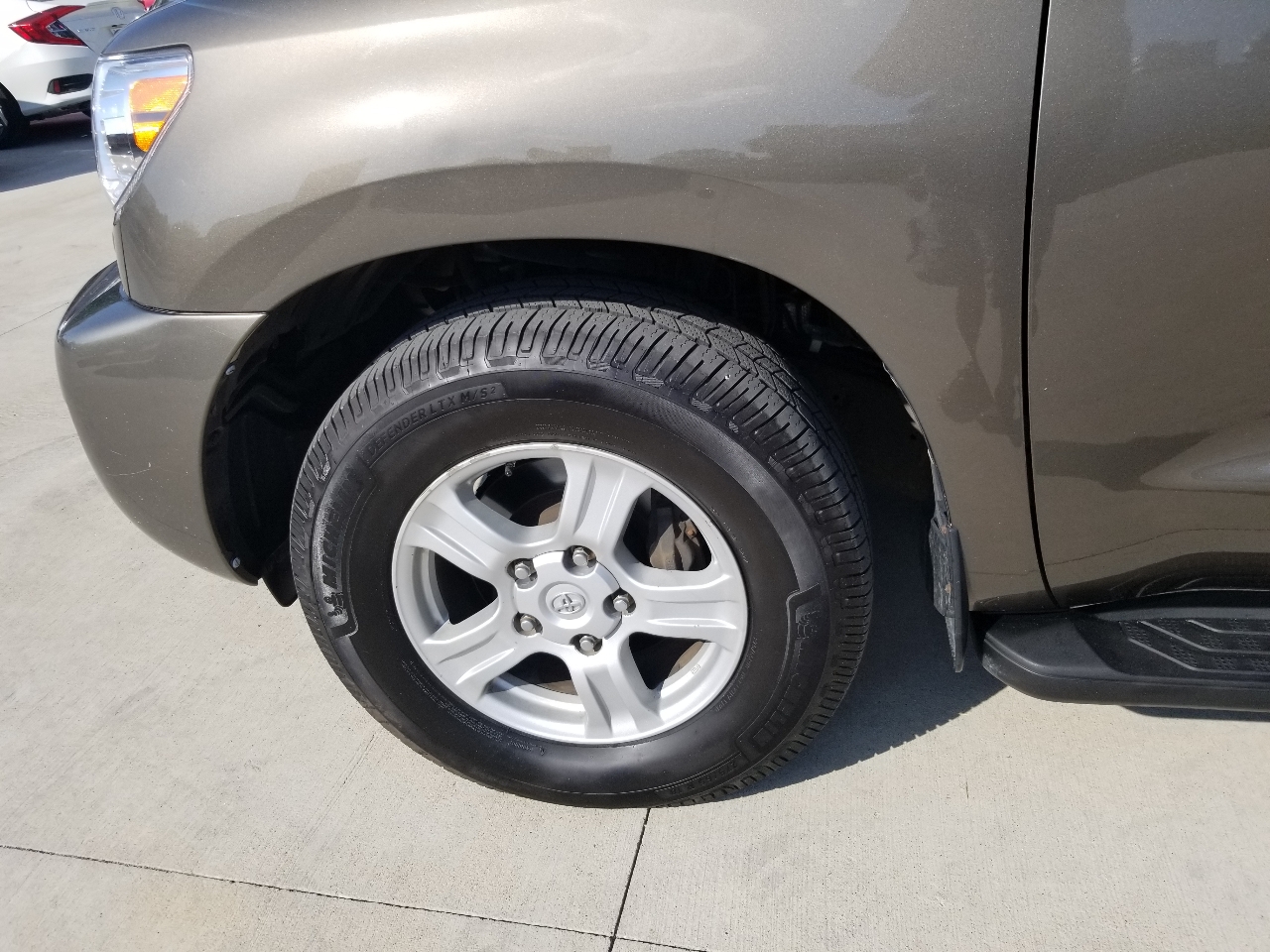 2011 Toyota Sequoia SR5 photo 9