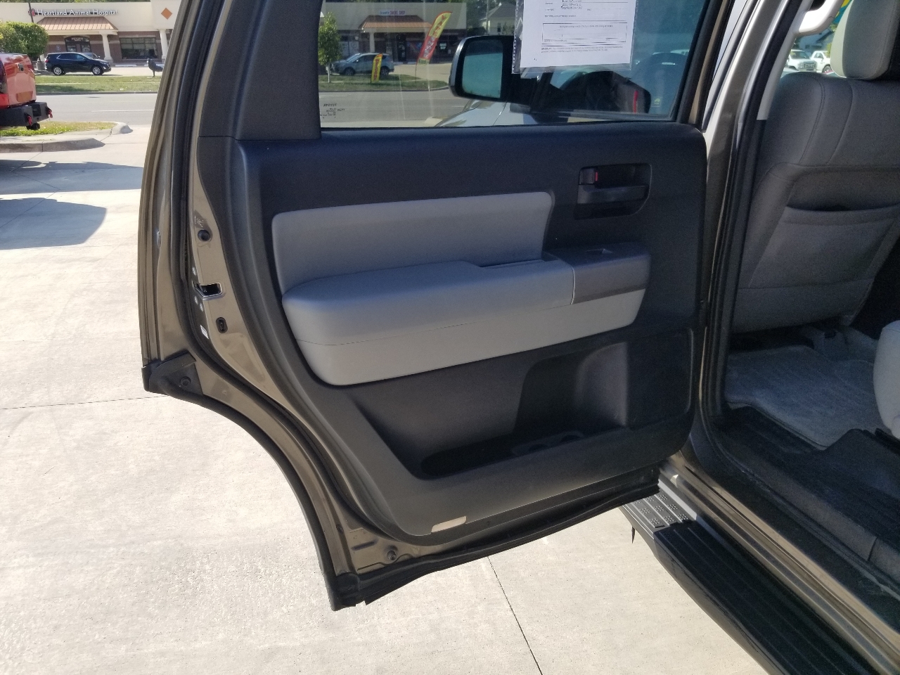 2011 Toyota Sequoia SR5 photo 18