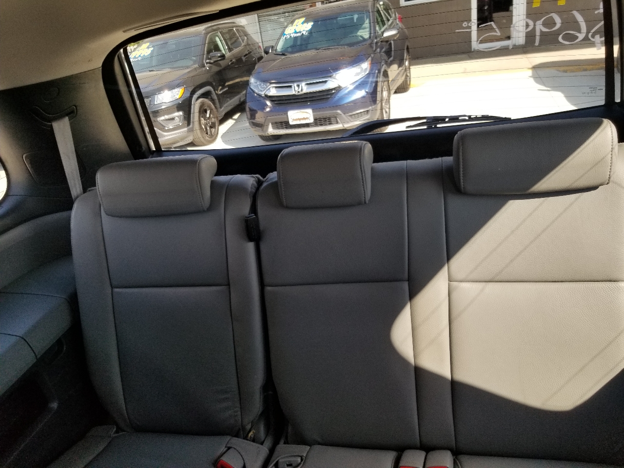2011 Toyota Sequoia SR5 photo 22