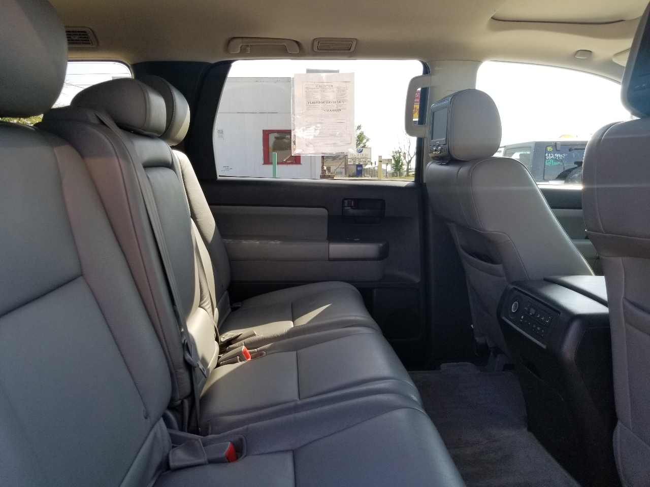 2011 Toyota Sequoia SR5 photo 30