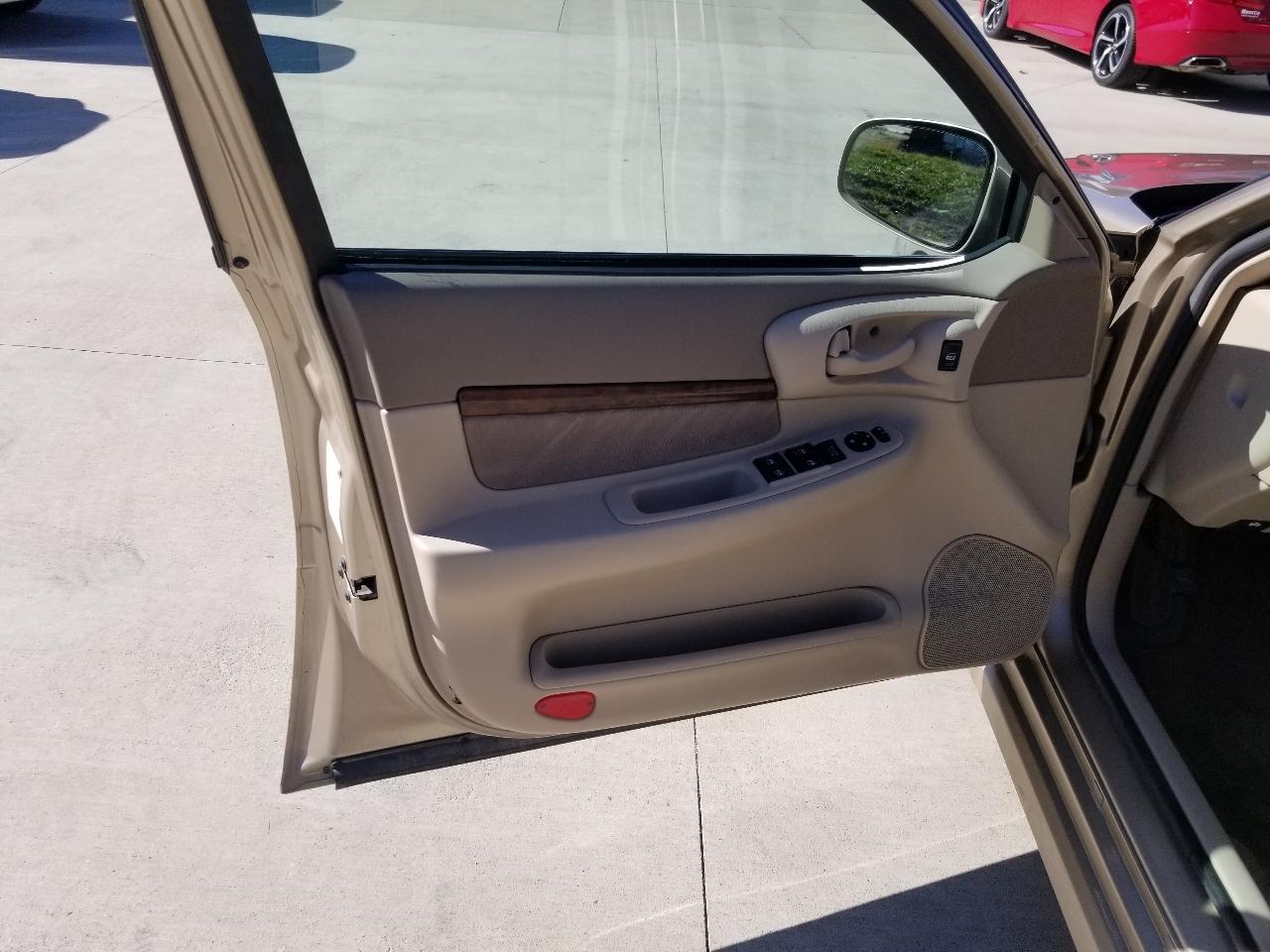 Chevrolet Impala 4dr Sdn LS 2004