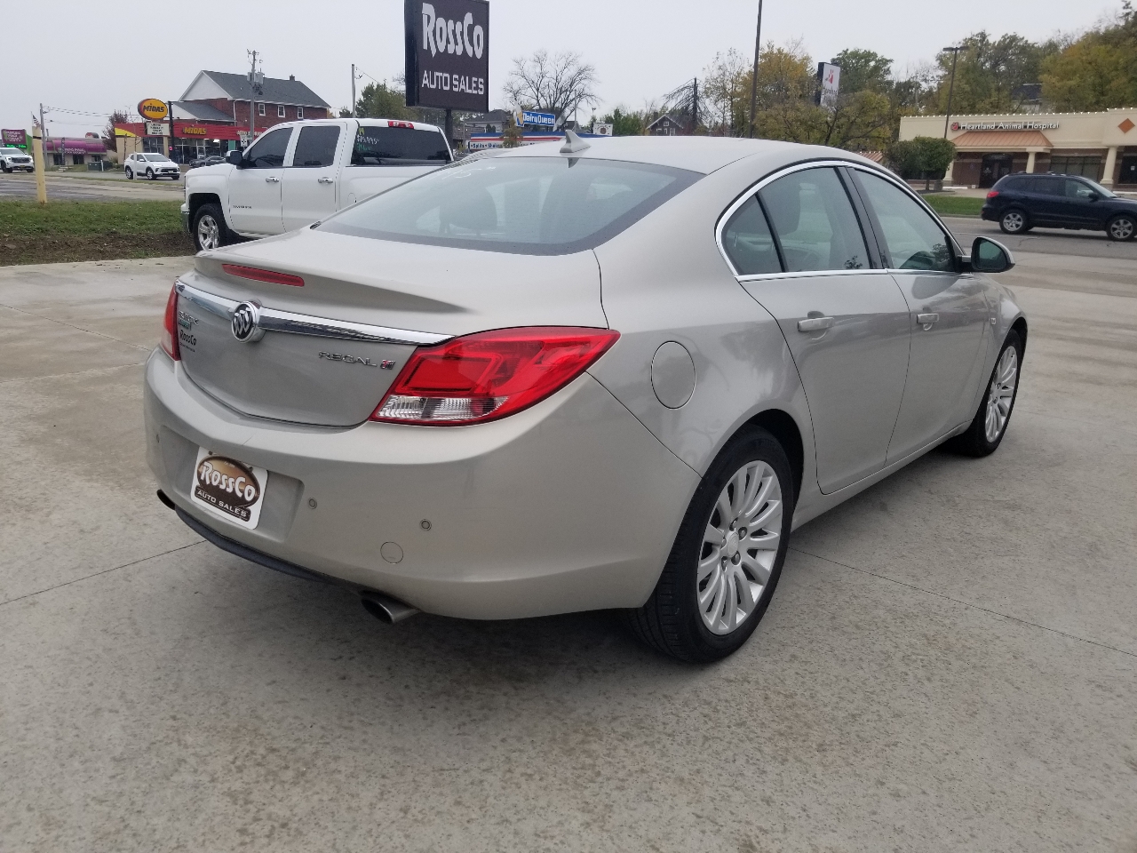 Buick Regal CXL Turbo - 1XT 2011 Buick Regal CXL Turbo - 1XT 2011